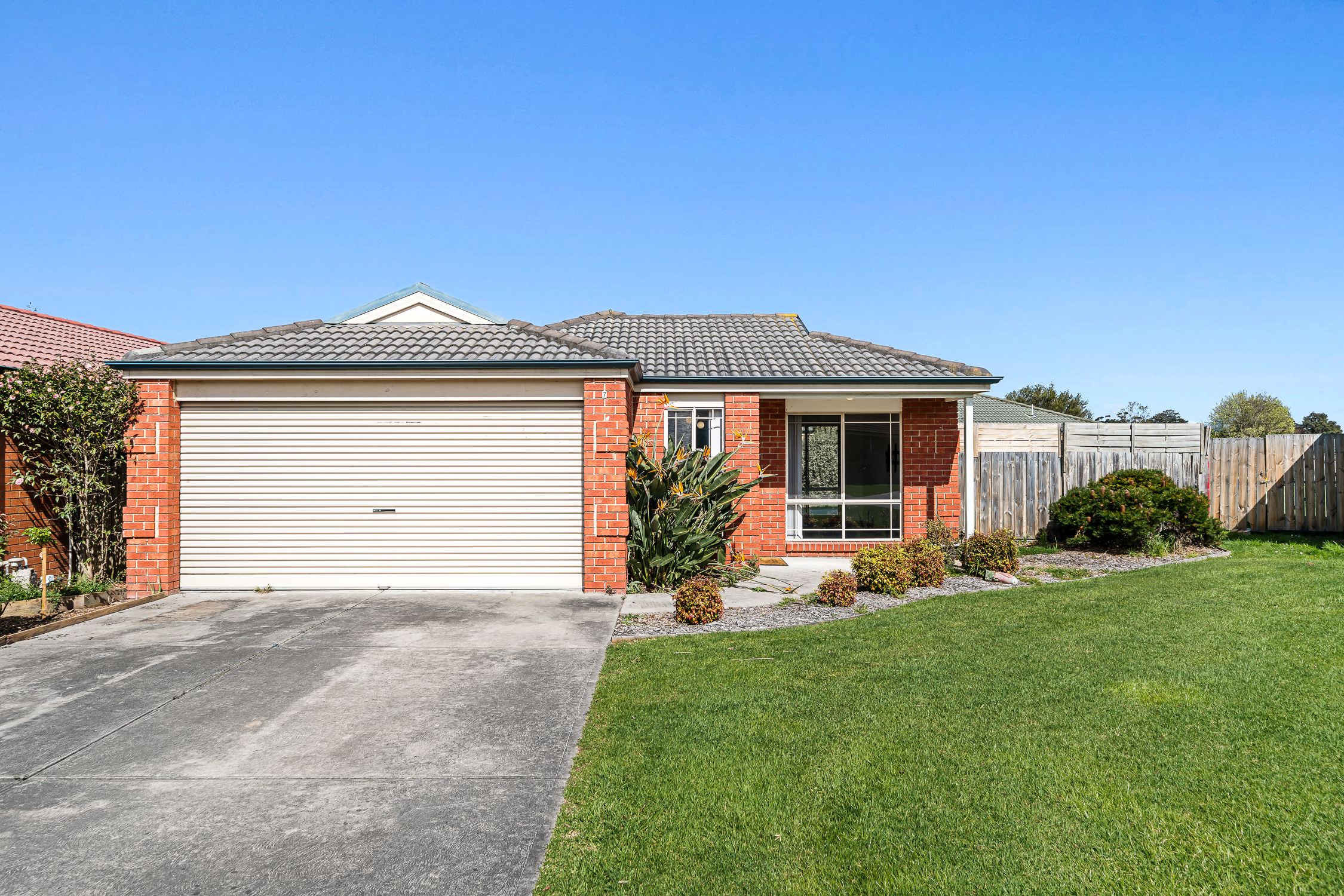 7 Lauren Square — photo from Ray White Pakenham