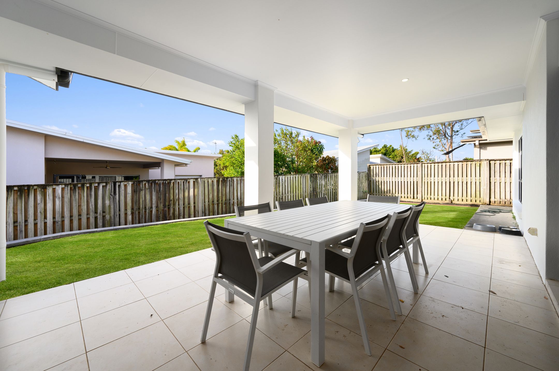 19 Peregrine Crescent — photo 17 of 24