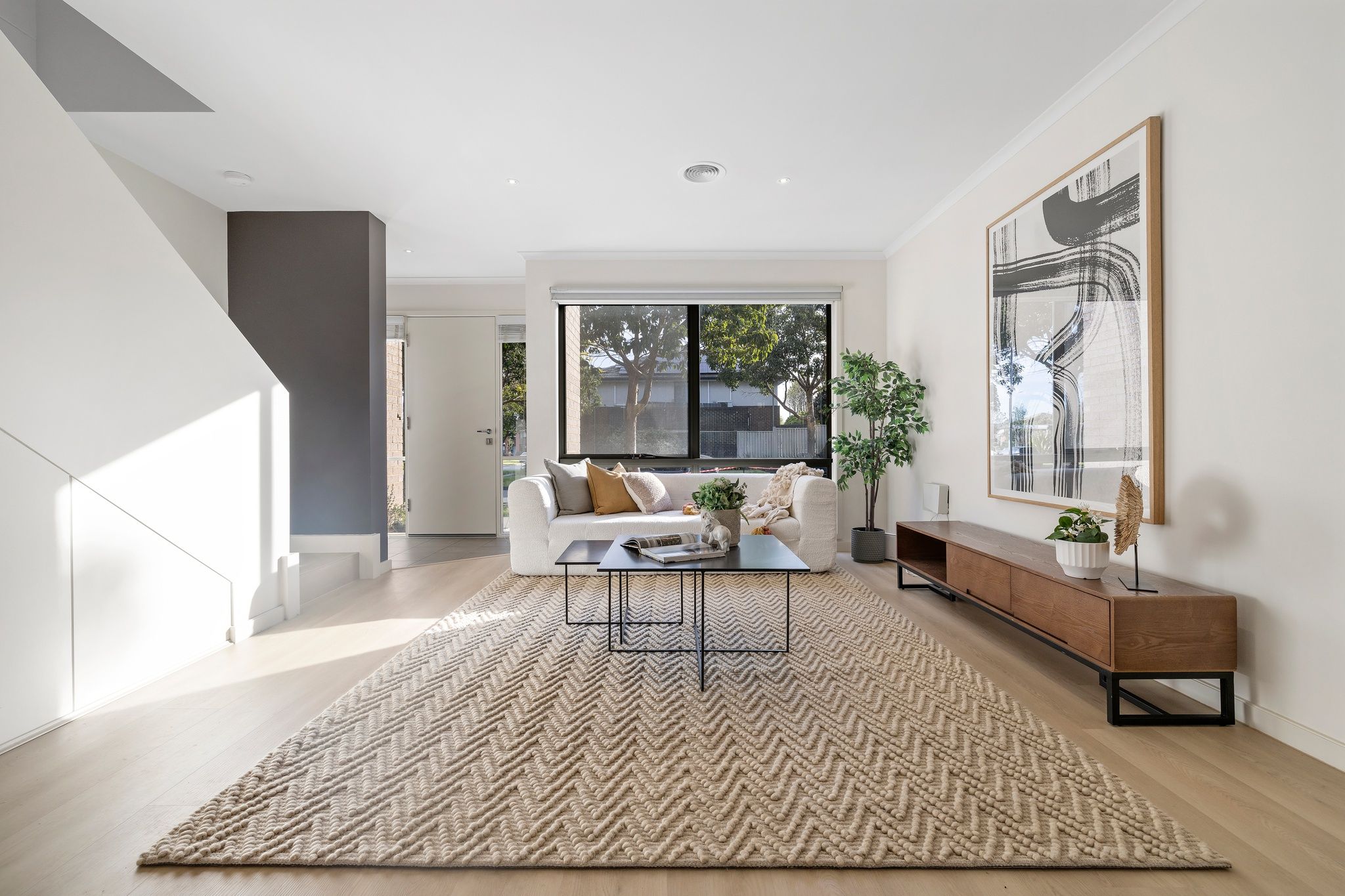 31 Lords Avenue — photo 4 of 18