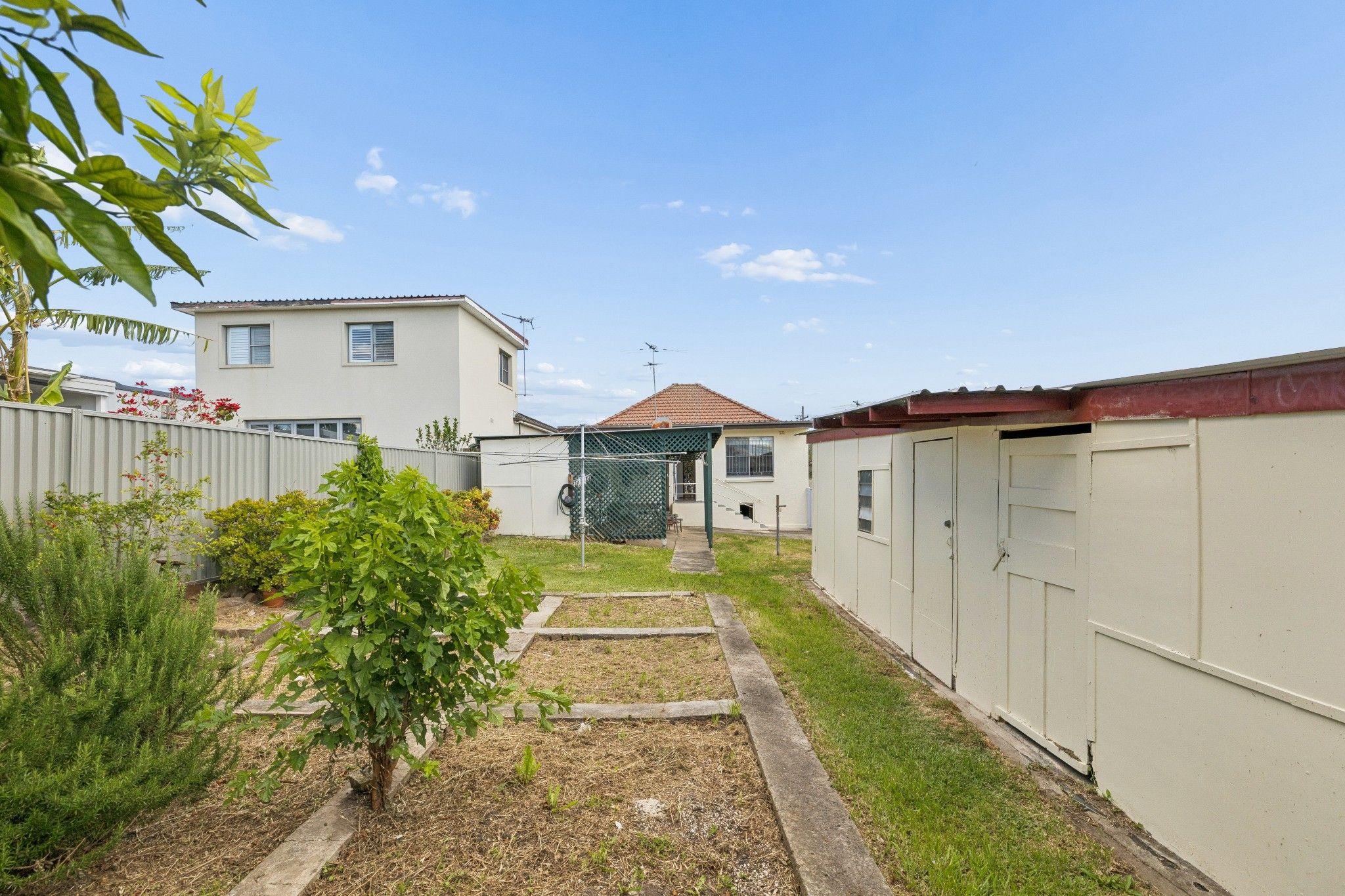 25 Birrellea Avenue — photo 12 of 17