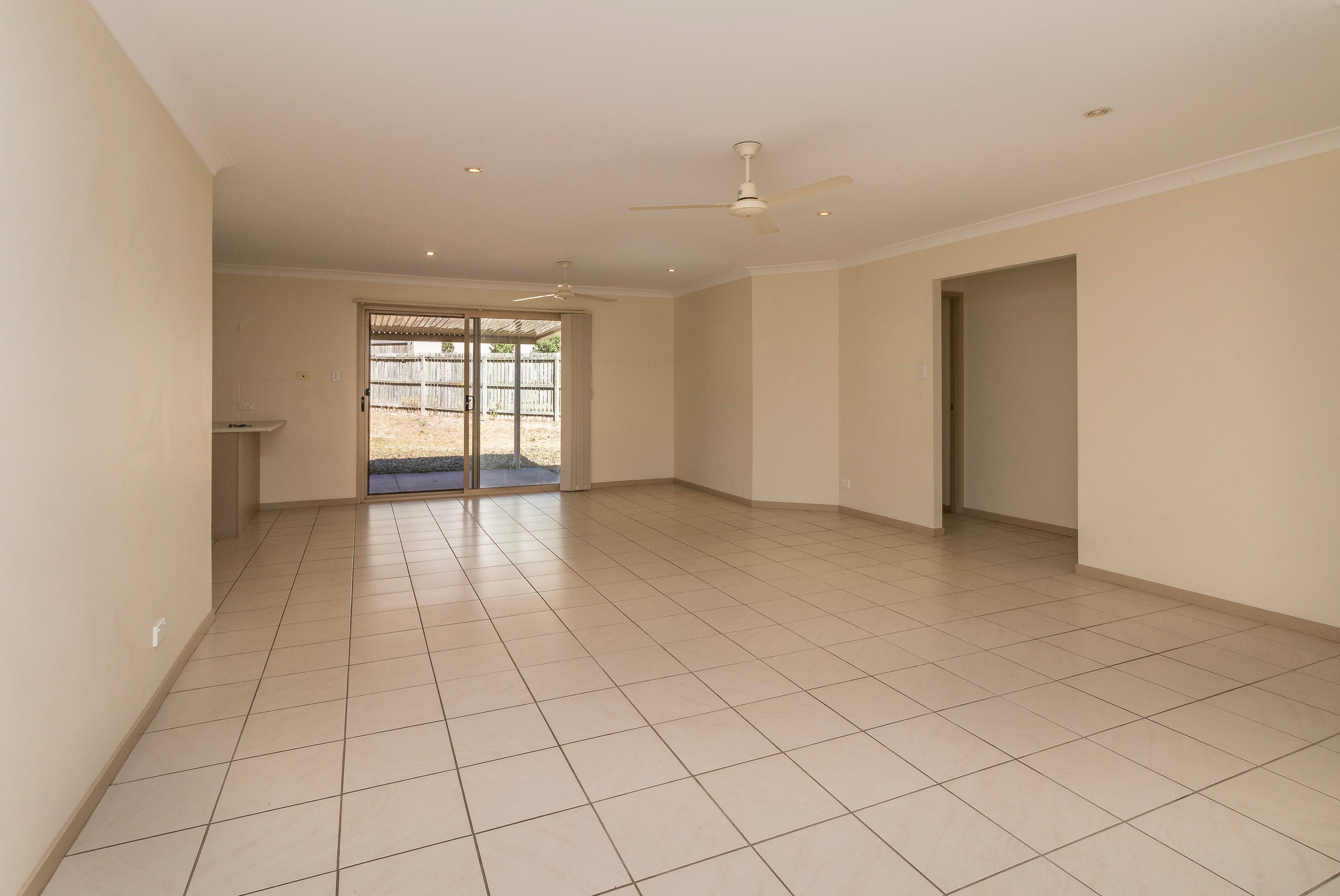 2/36A Tavistock Street, Torquay, QLD 4655