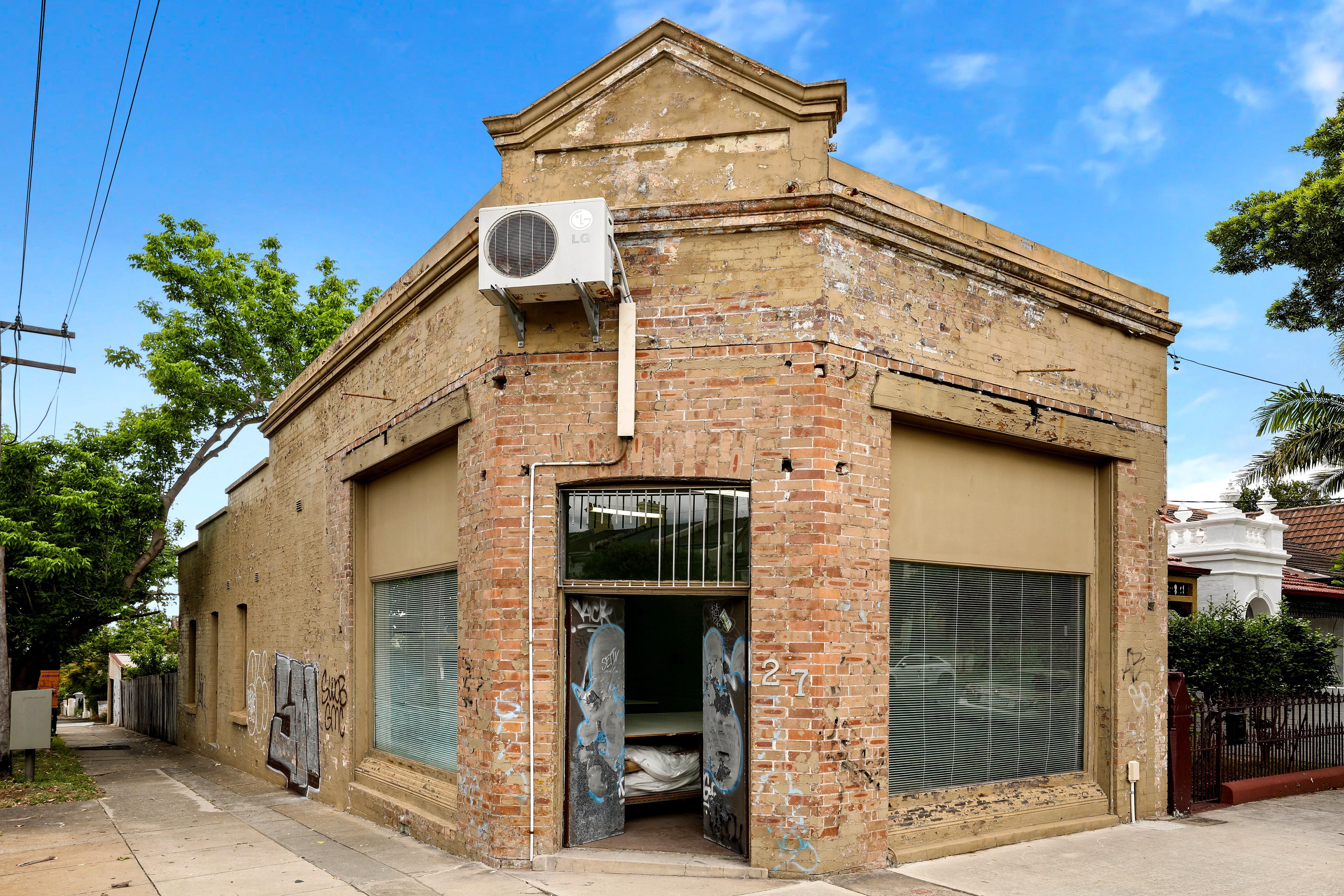 27 Bruce Street