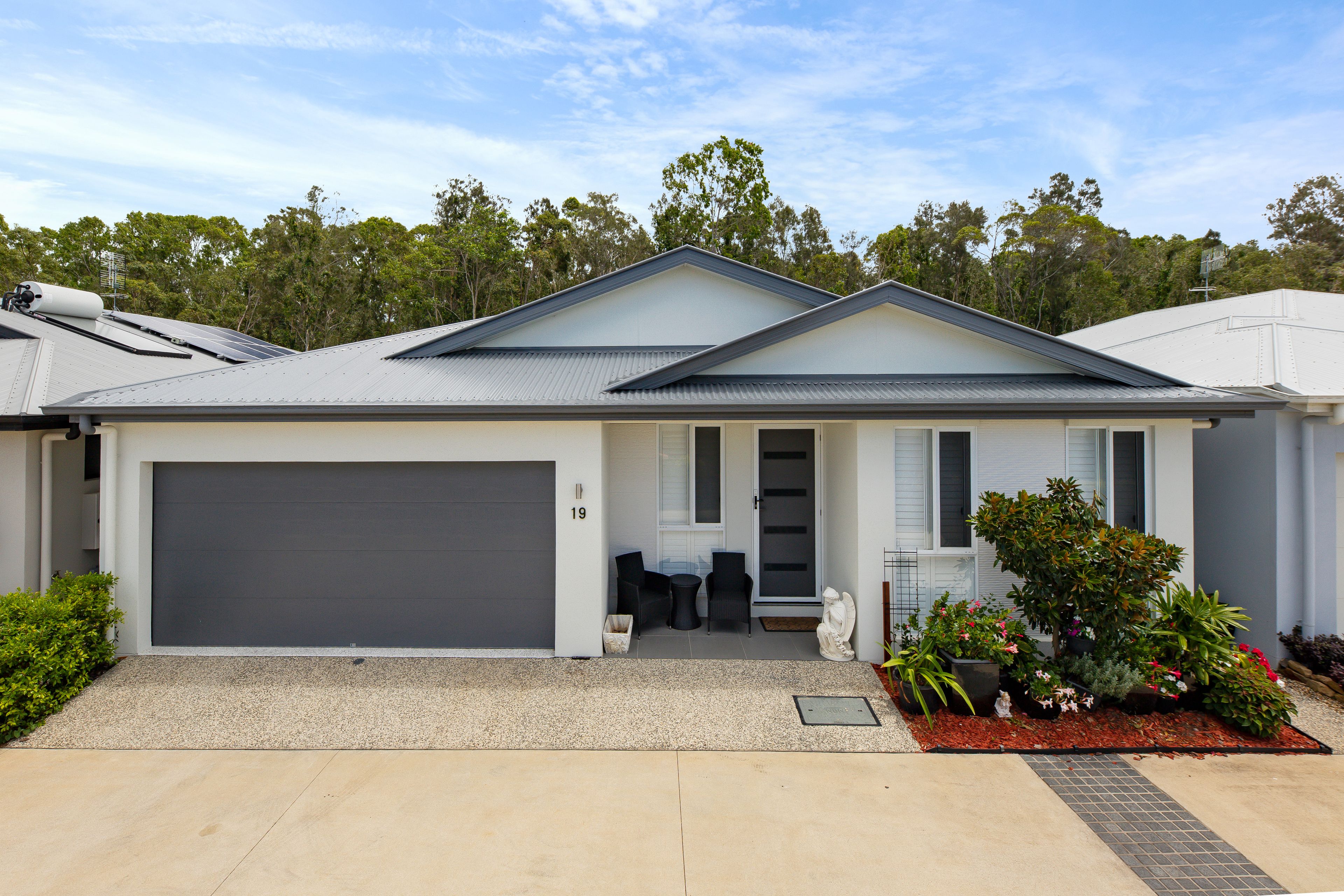 596 David Low Way, Pacific Paradise QLD 4564