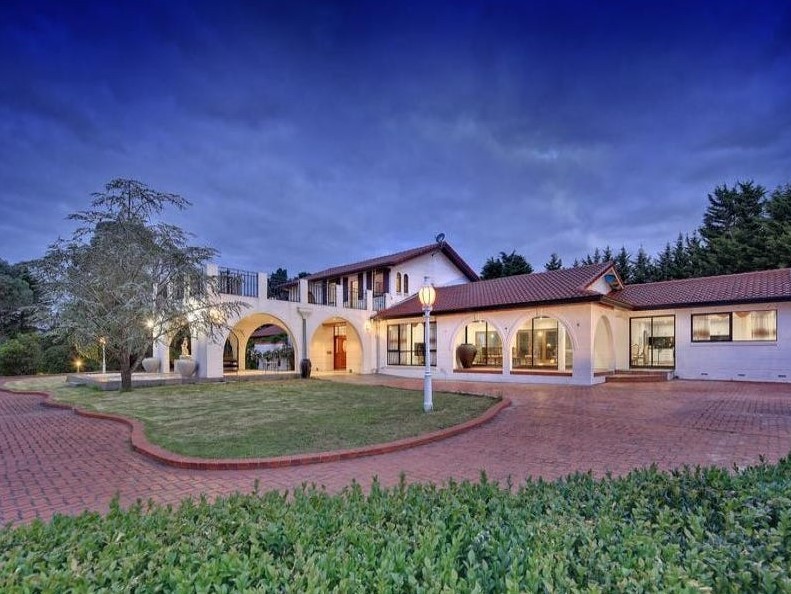670 Wellington Road, Lysterfield, VIC 3156