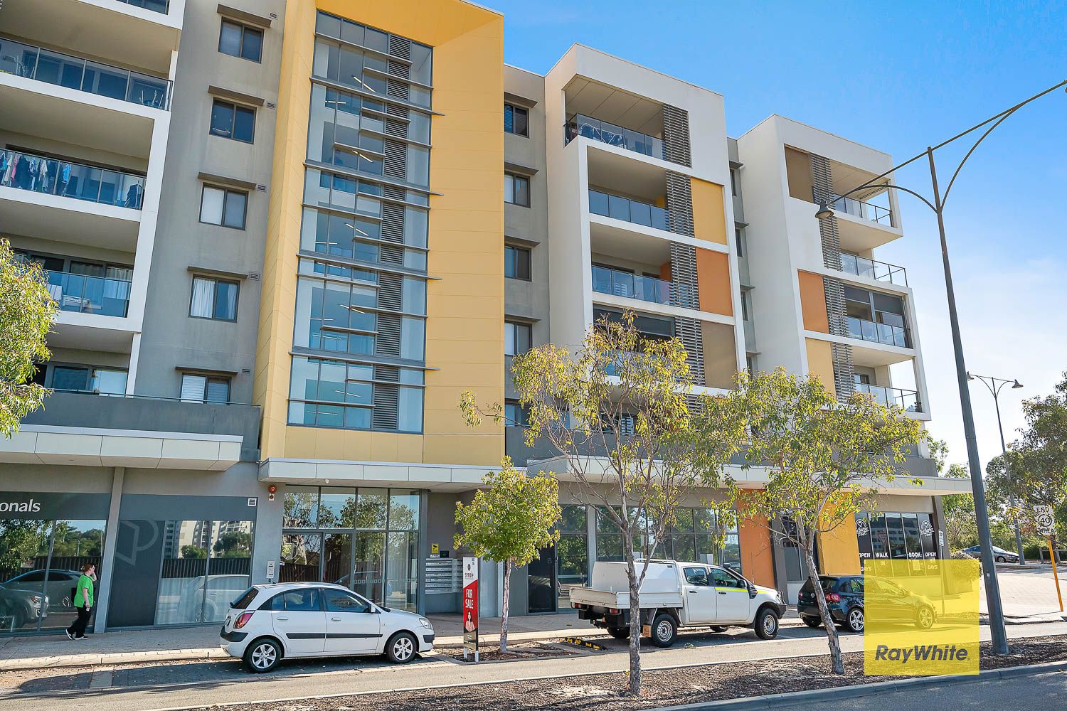 180/2 Signal Terrace, Cockburn Central, WA 6164