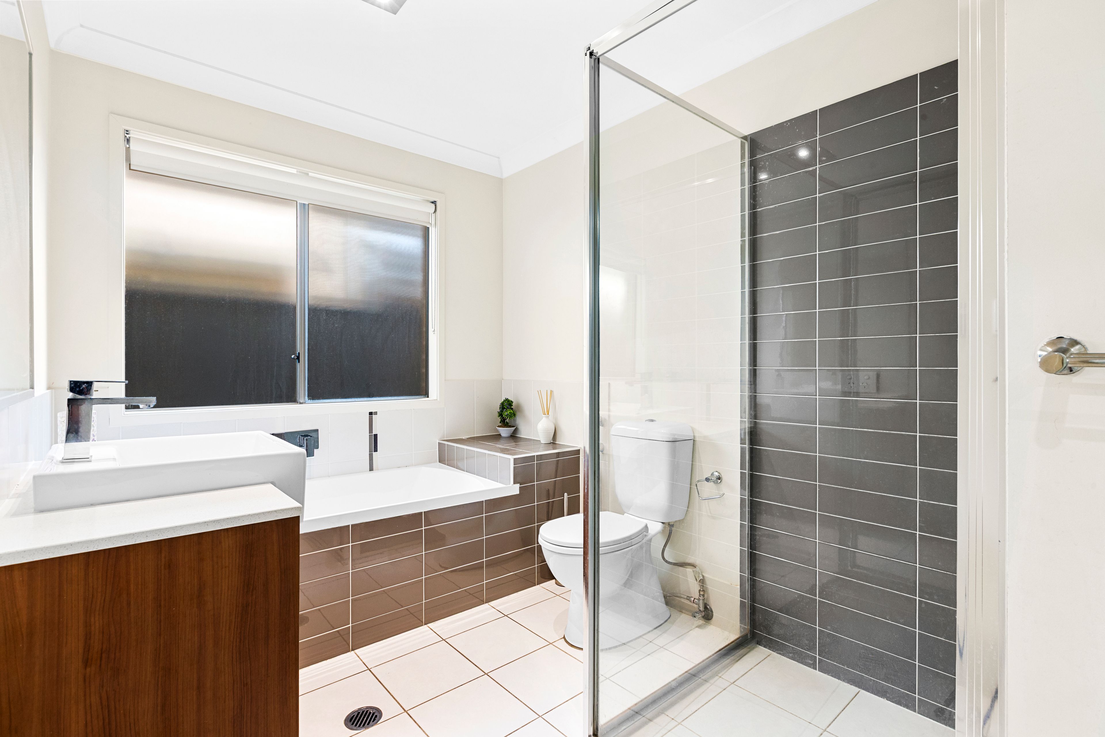 Contemporary Family Living with a Desirable North-East Aspect | 5 Minute Walk to Schofields Public School! — photo 12 of 12