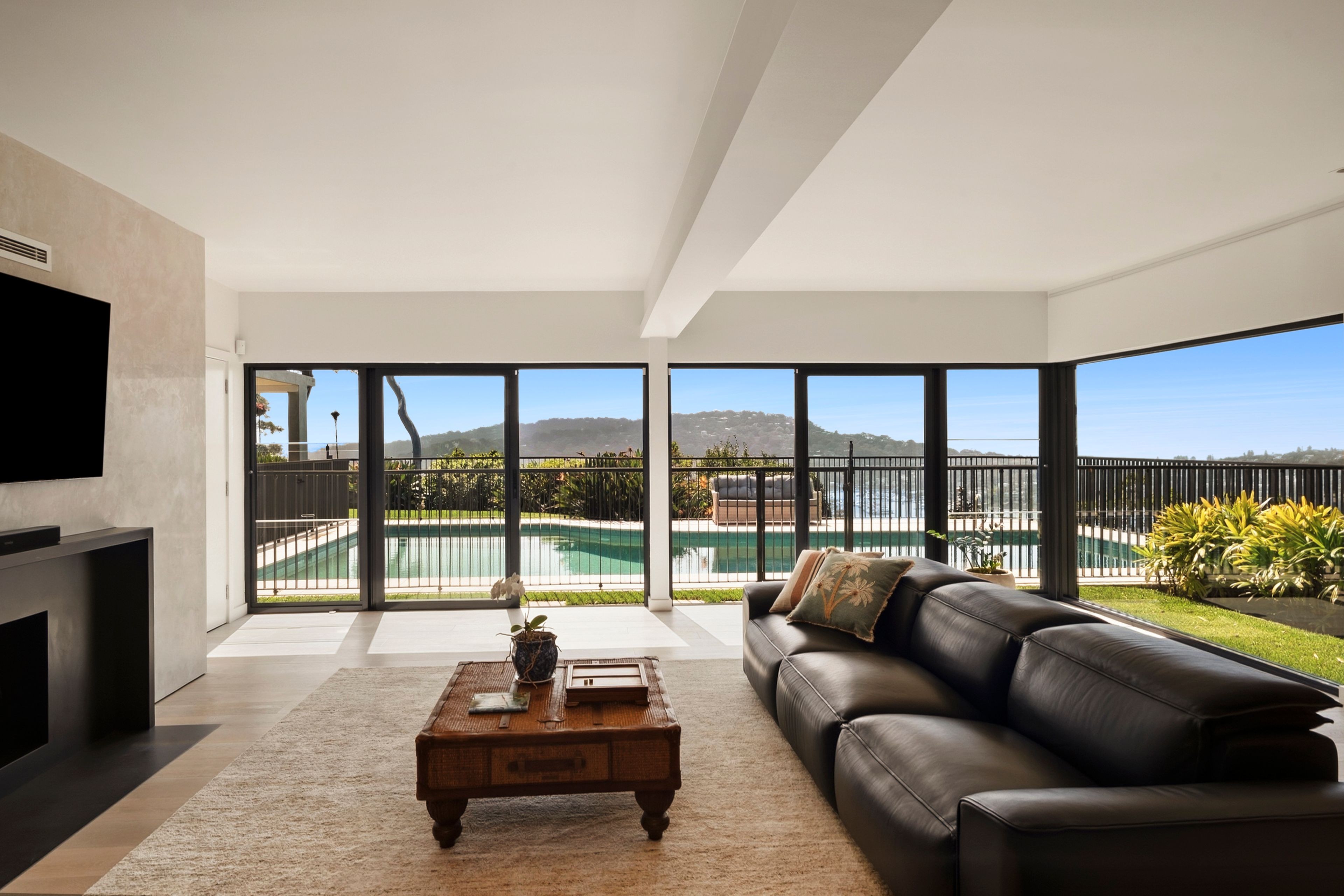 2 Kara Crescent — photo 11 of 14