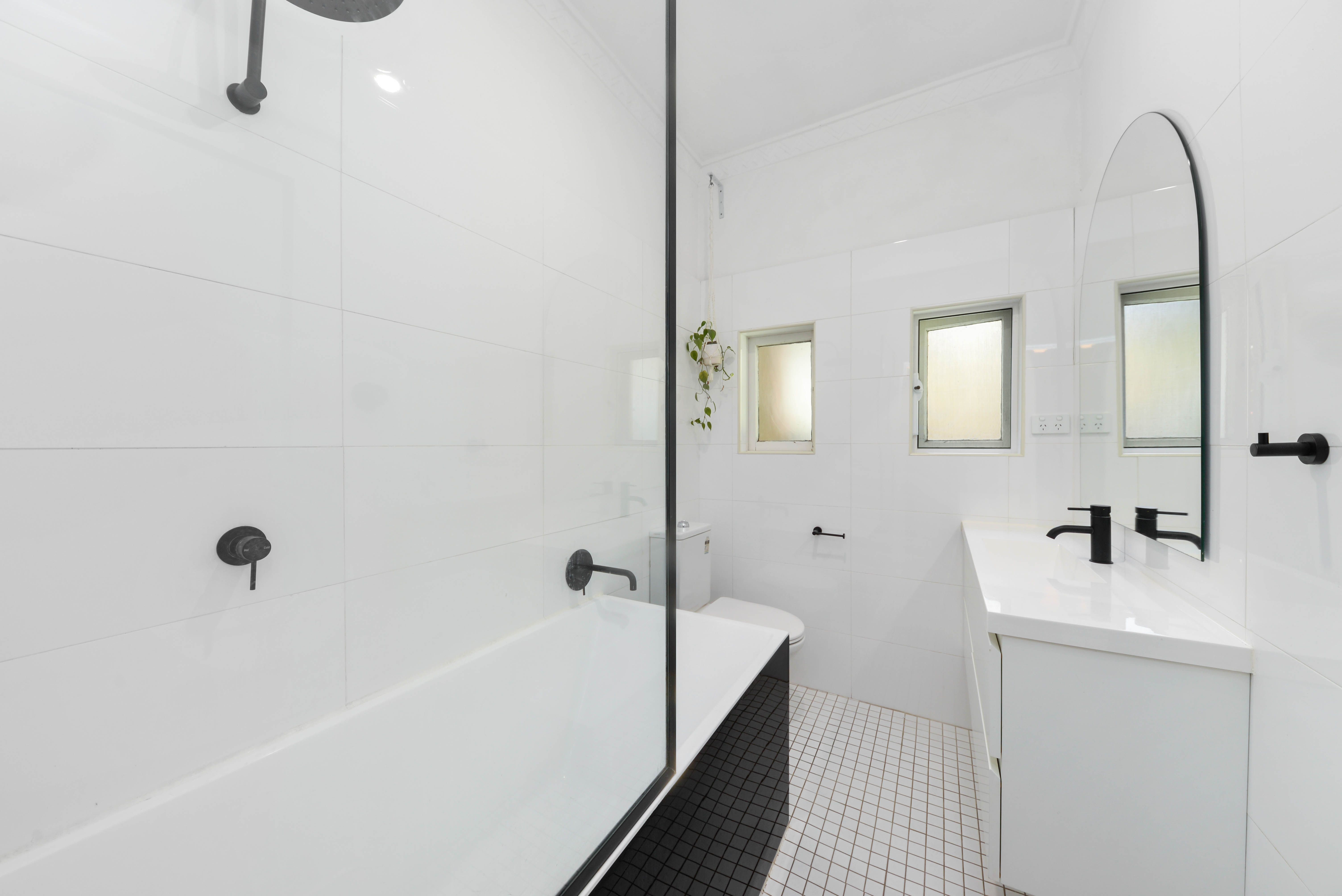 132 O'Riordan Street — photo 5 of 5
