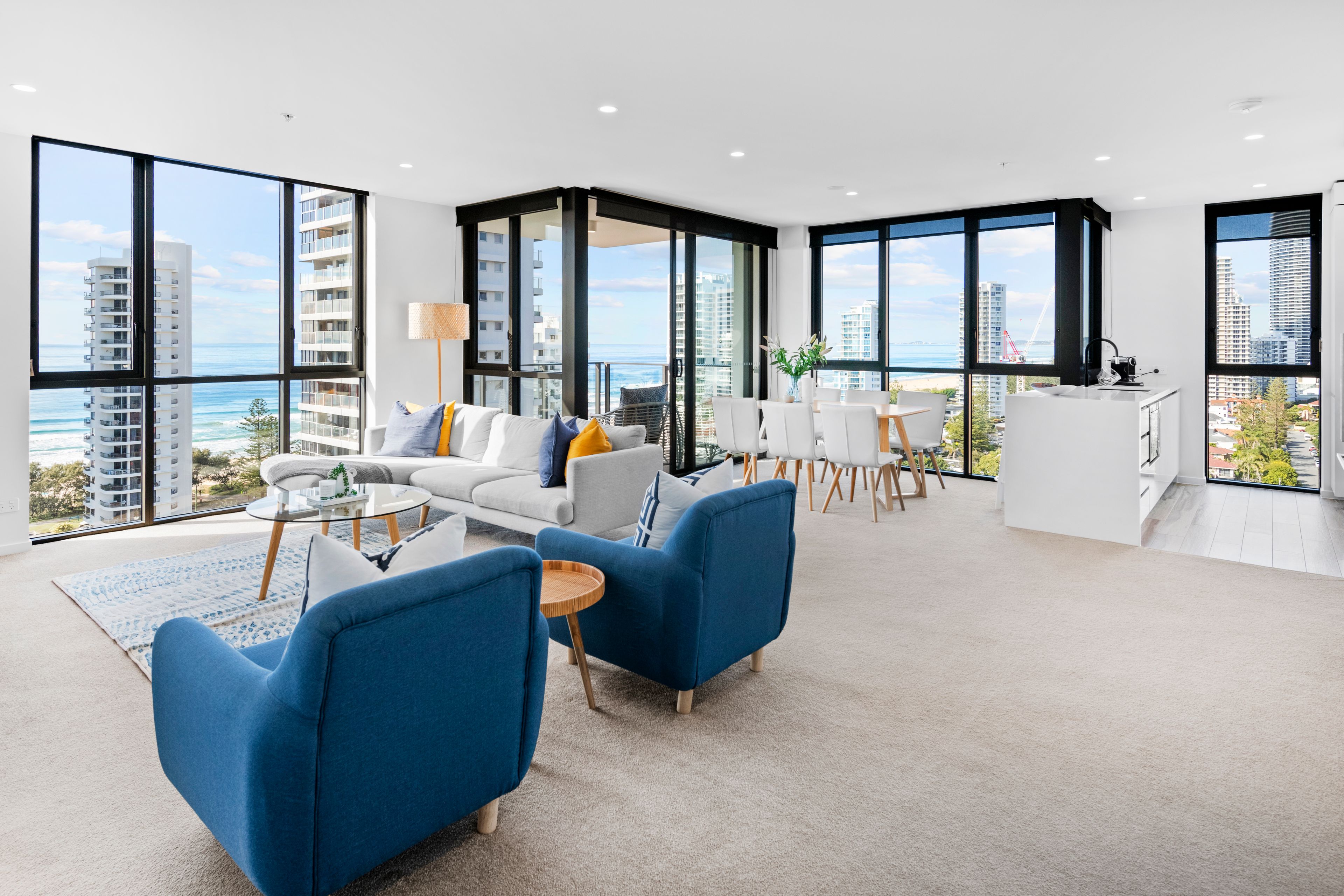 62/18 Chelsea Avenue, Broadbeach, QLD 4218