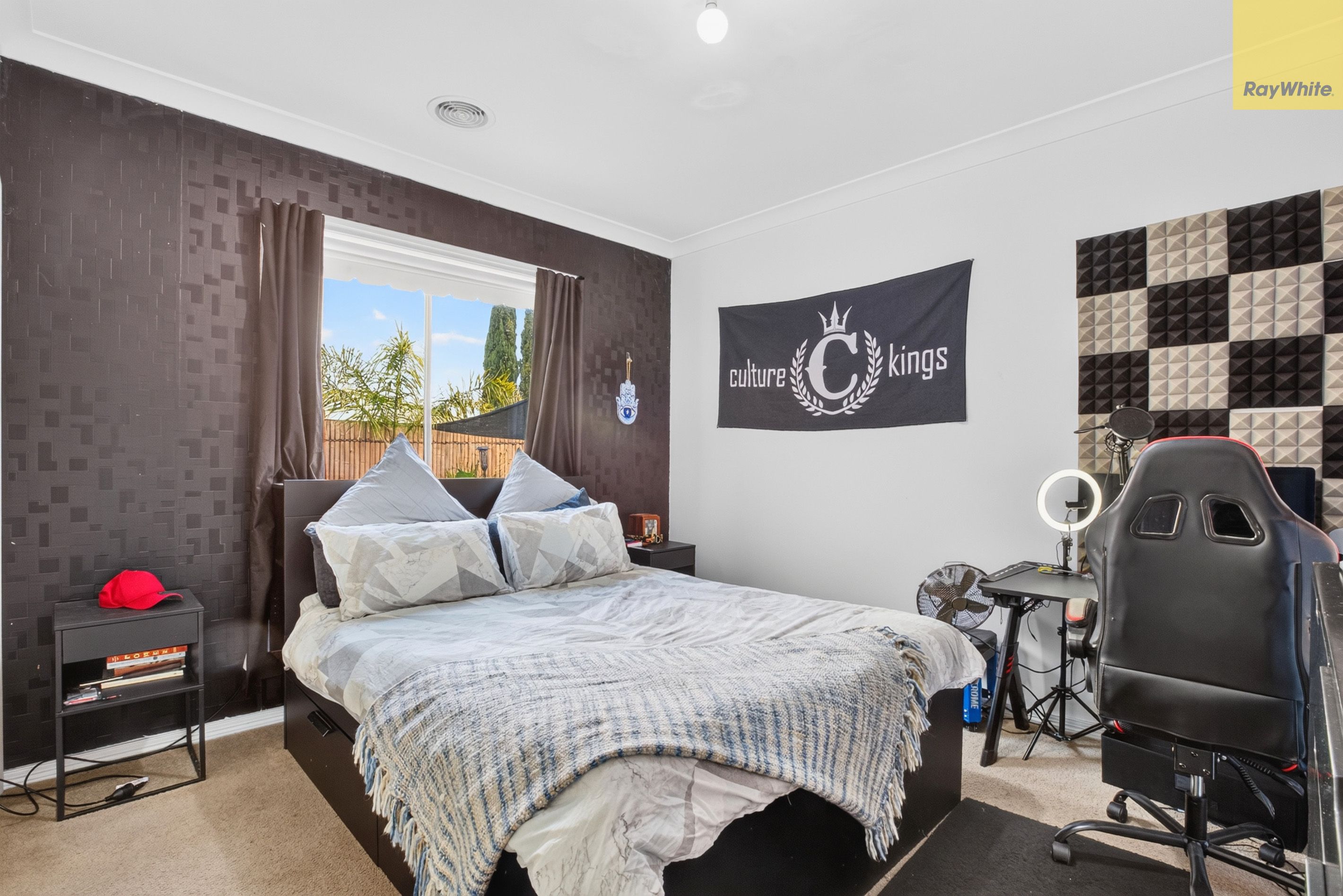 27 Highfield Way — photo 11 of 29