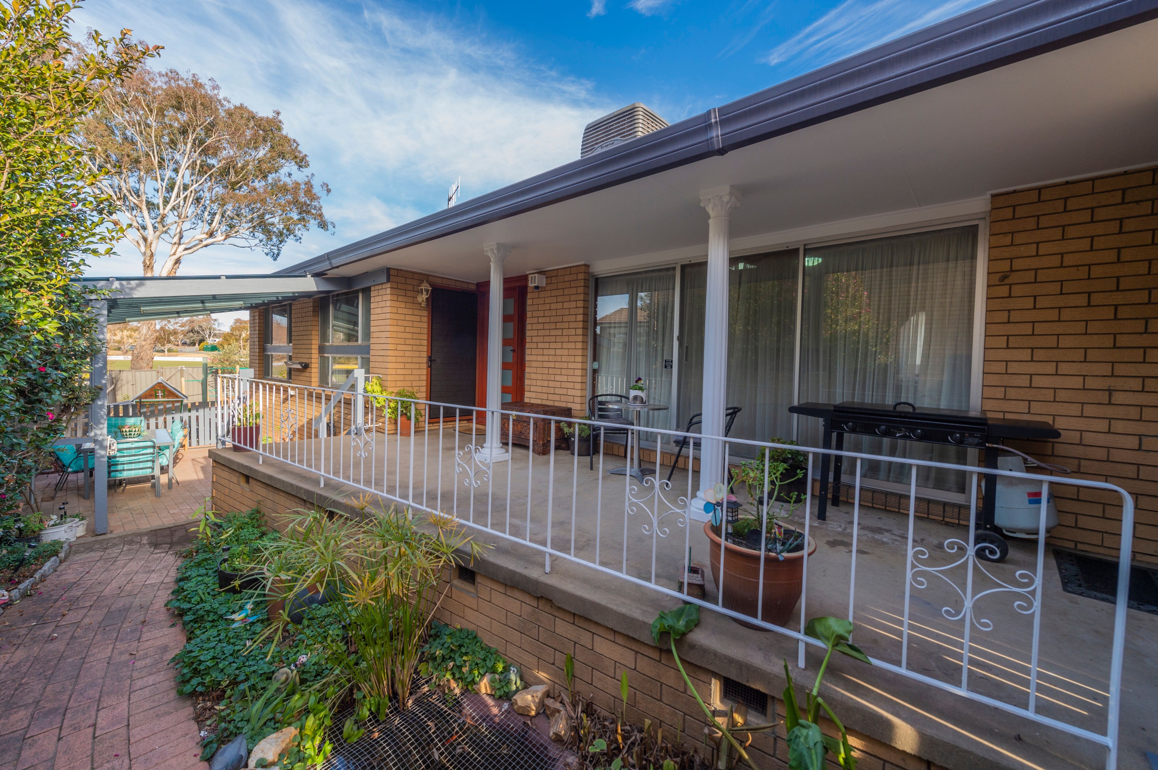24 Waratah Street