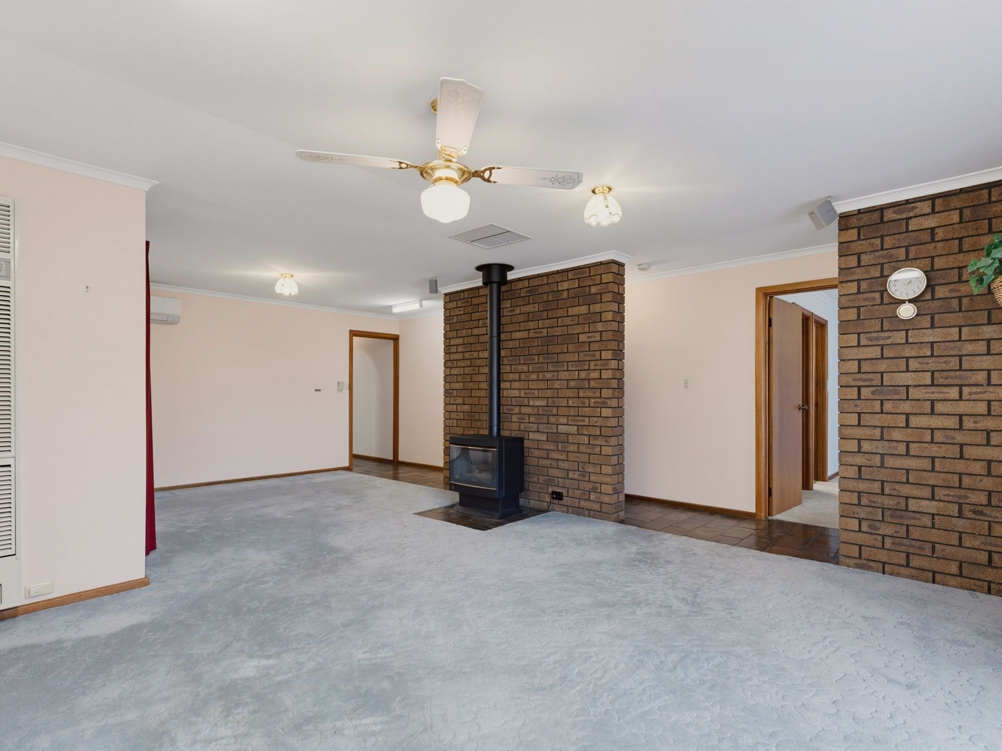2 Frenshams Drive — photo 5 of 21