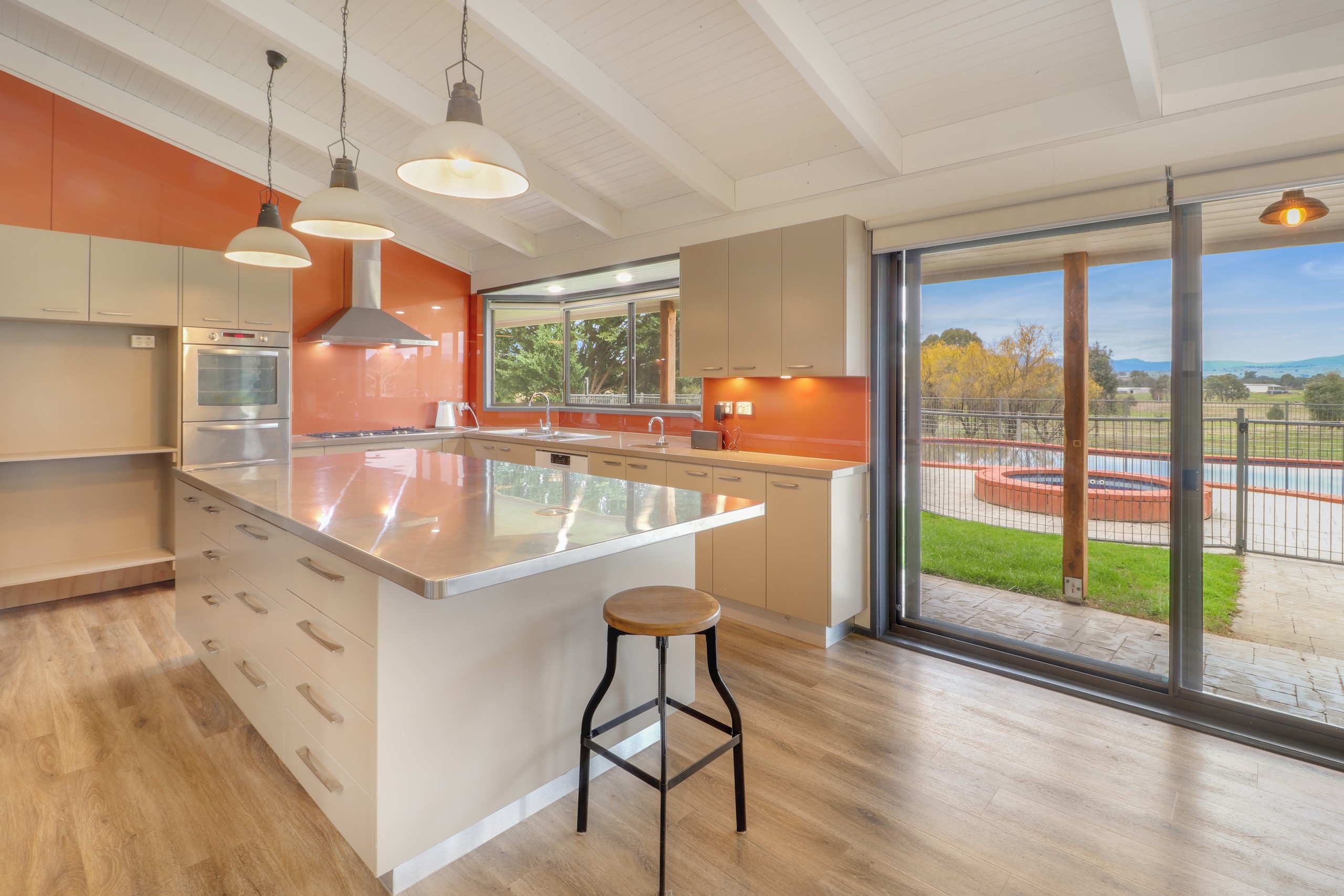 99 Crosbys Lane, Mansfield, VIC 3722