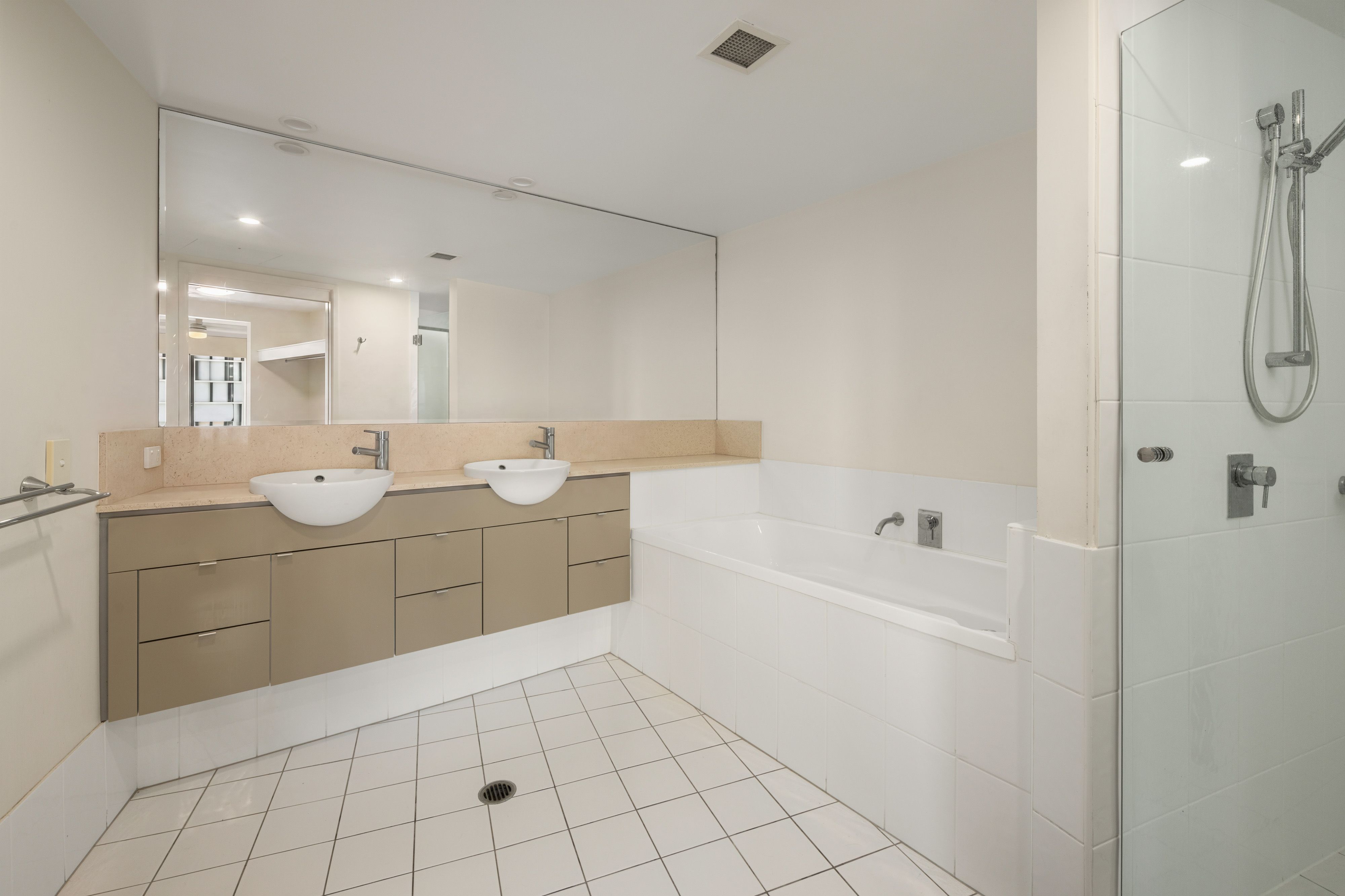 1082/18 Manning Street — photo 7 of 15