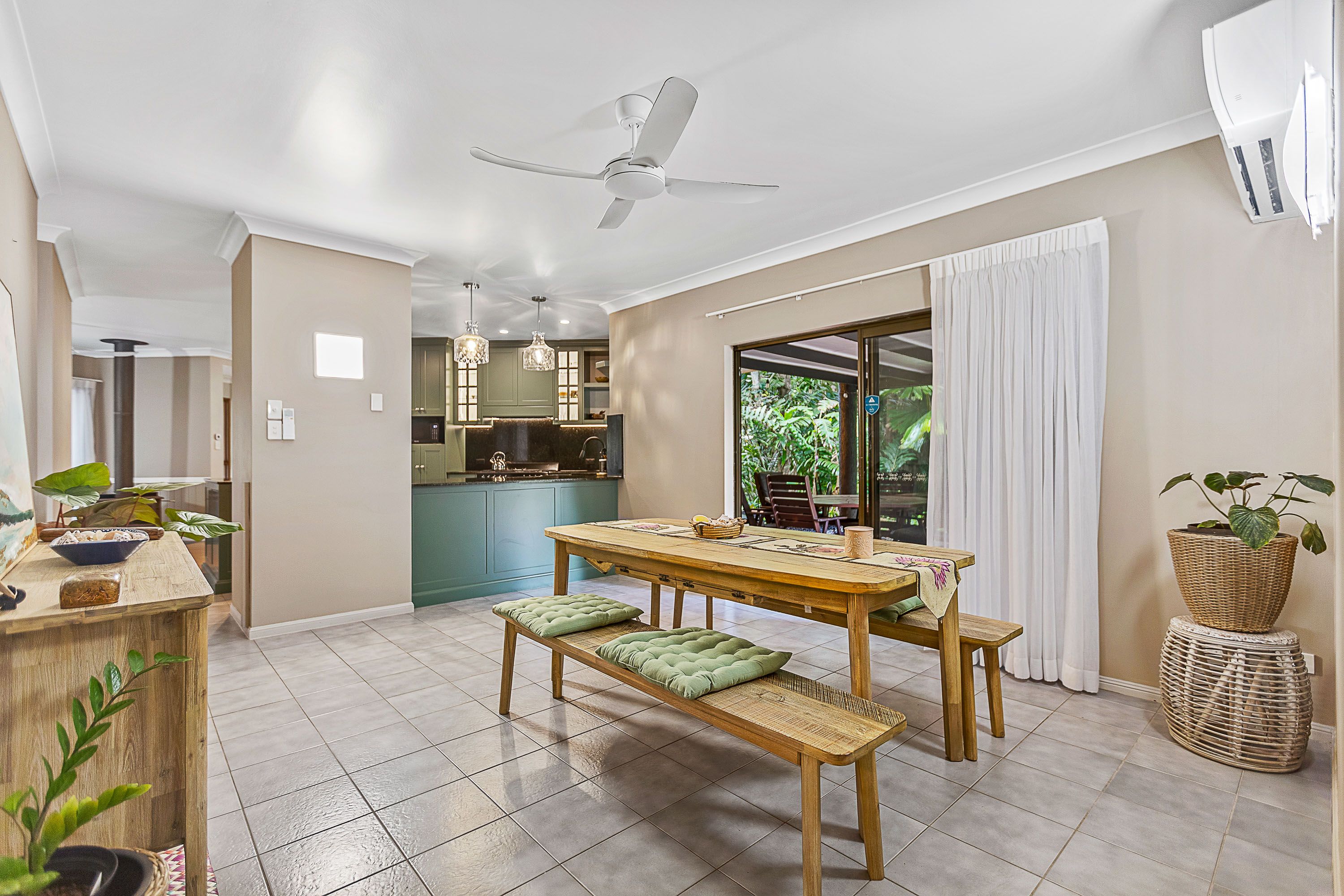 17 Bangalow Place — photo 3 of 27