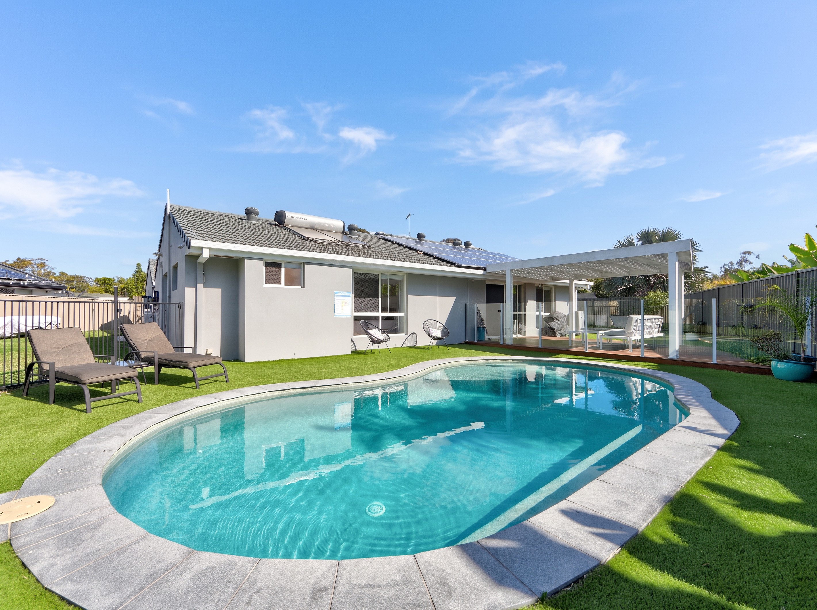 45 Kawana Crescent, Ashmore, QLD 4214