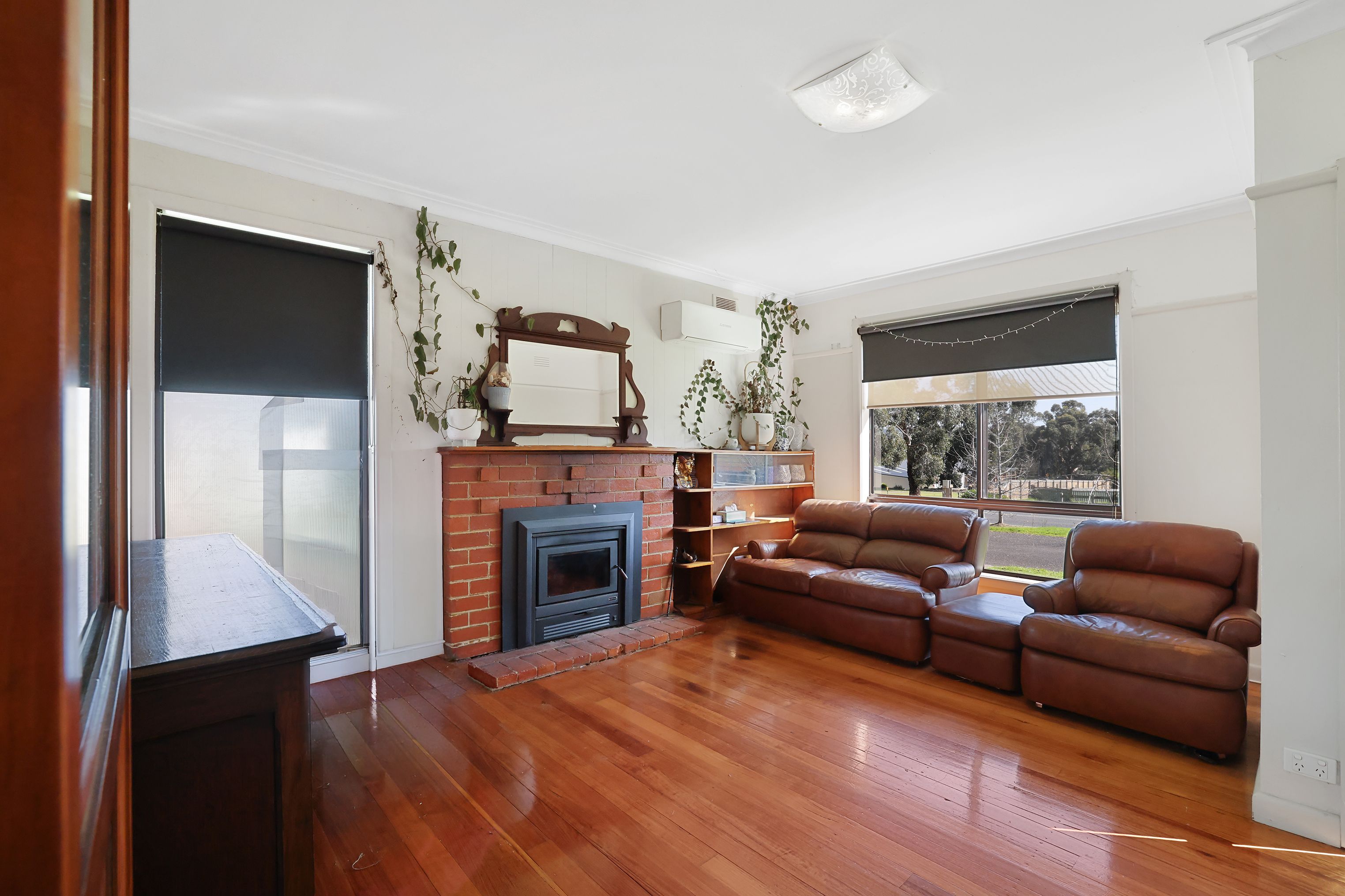 29 Whitelaw Street — photo 4 of 16