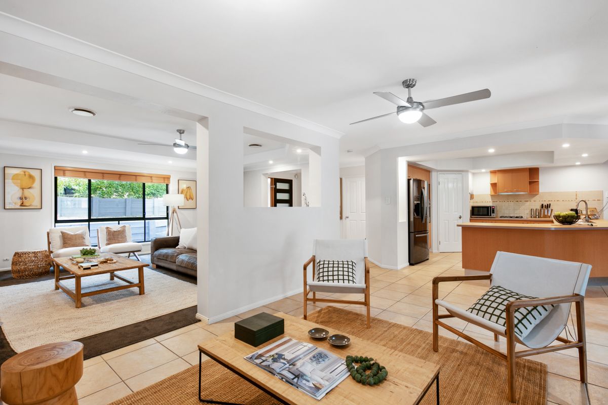 1 Saffron Place, Seventeen Mile Rocks, QLD 4073