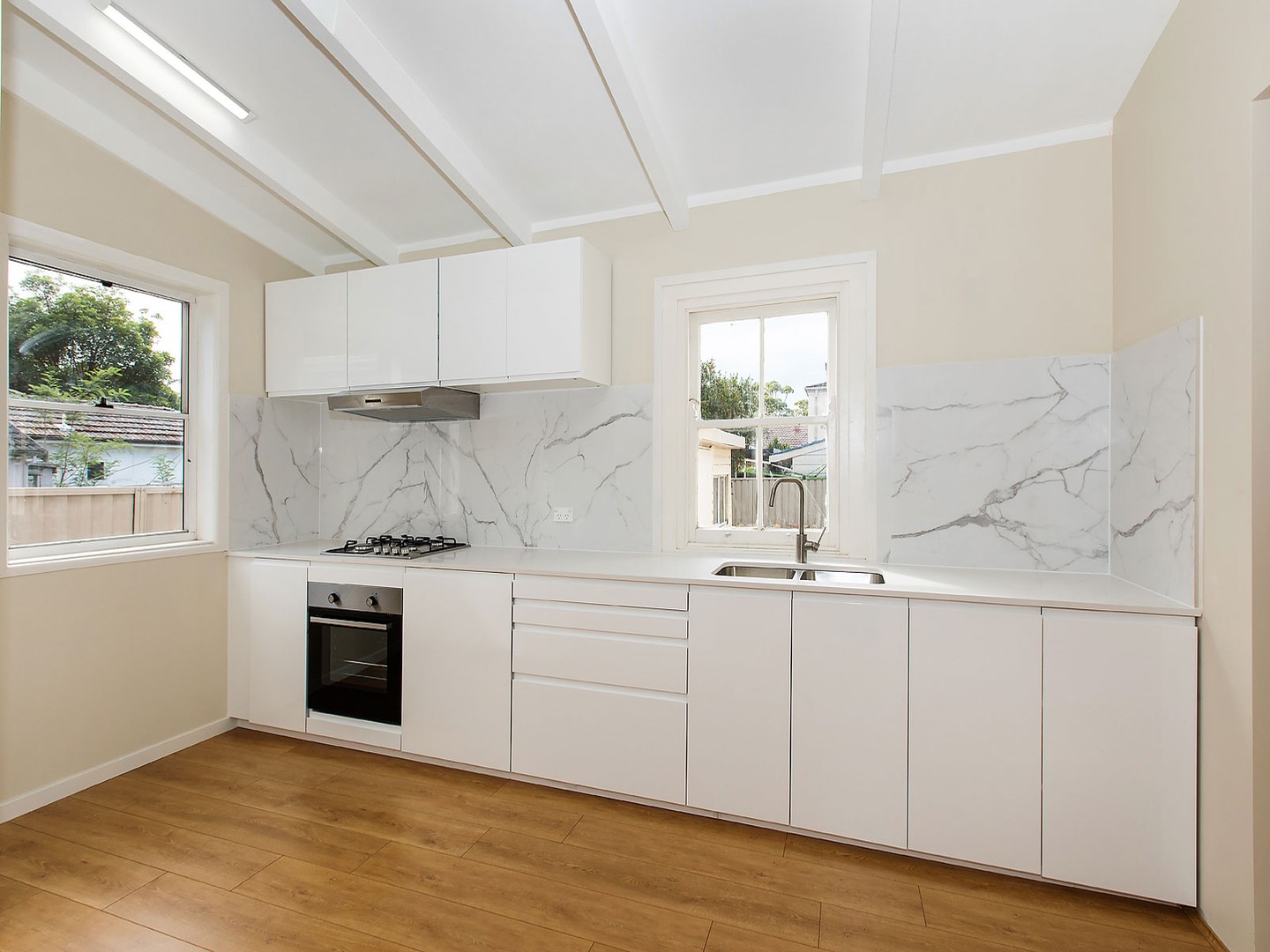 216 Chuter Avenue, Sans Souci, NSW 2219