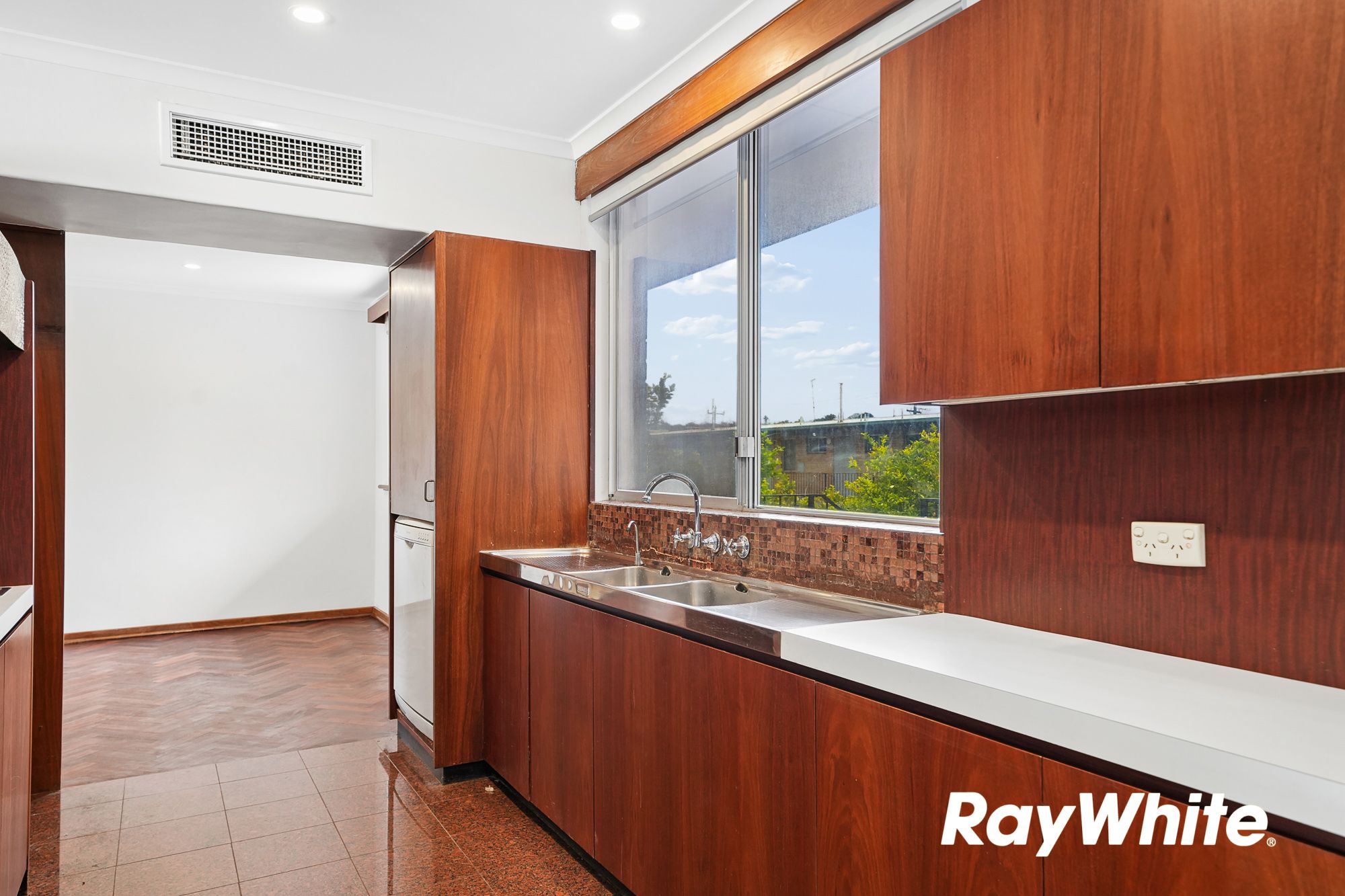 25 Ranger Road — photo 5 of 16