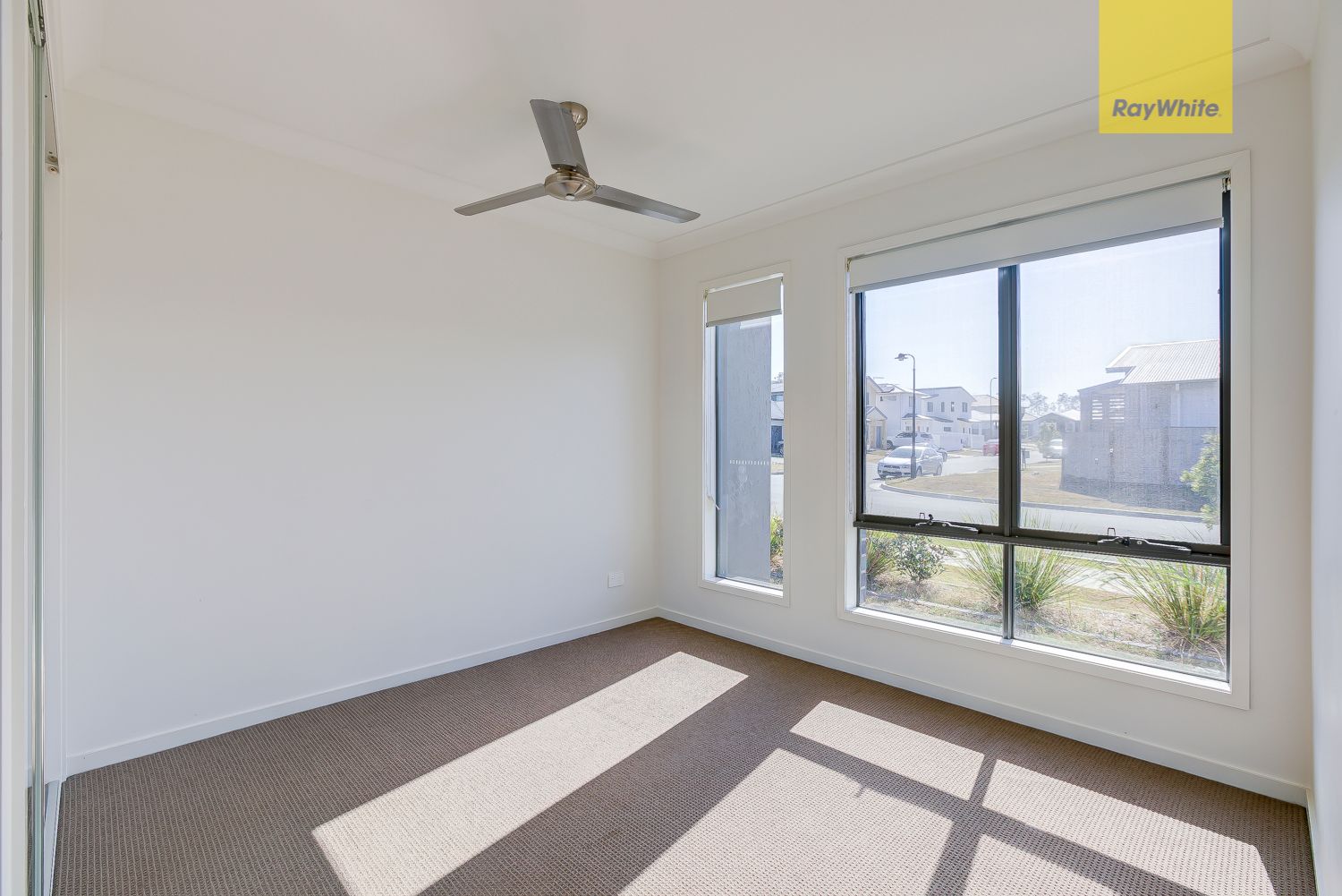 16 Derwent Close, Holmview, QLD 4207