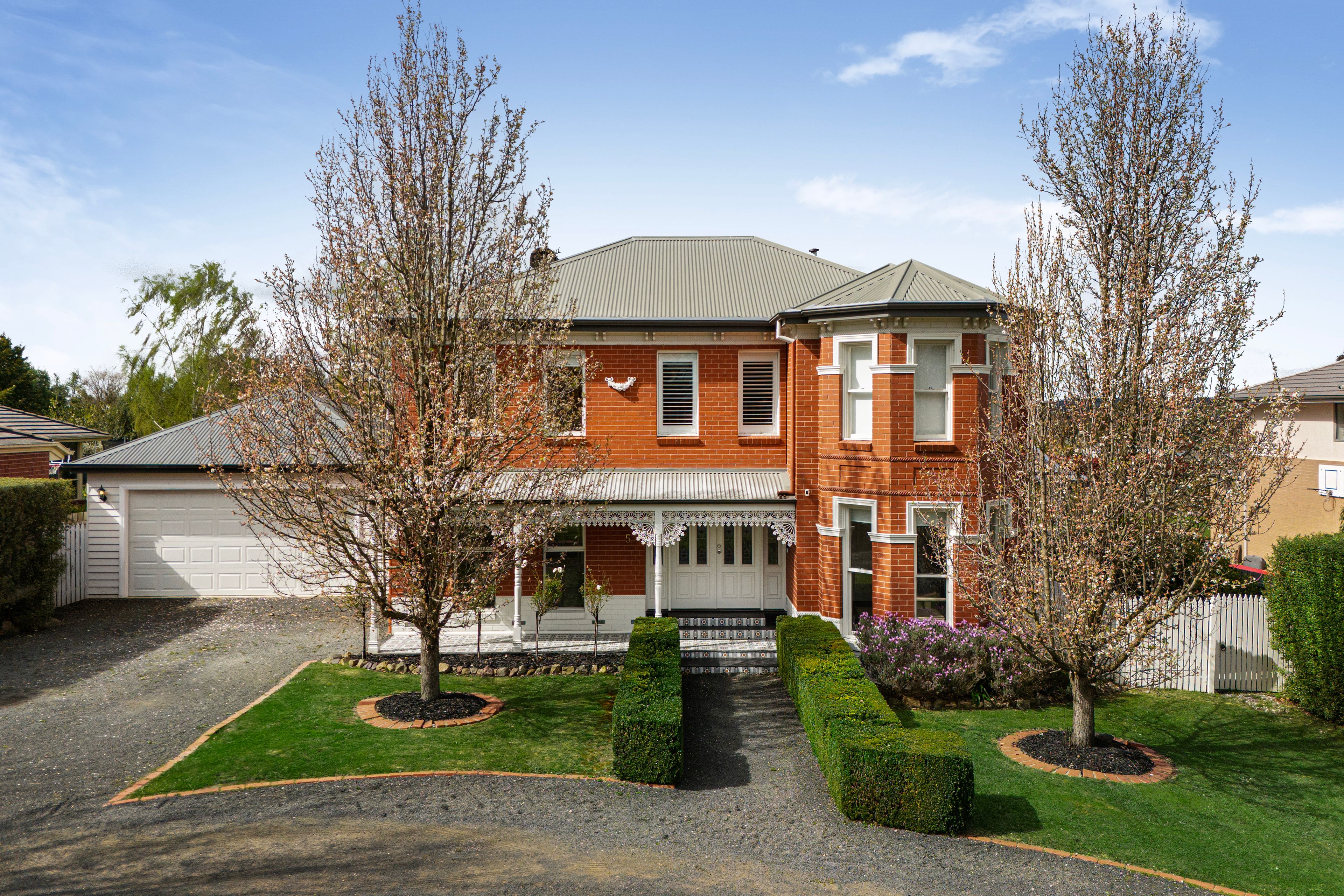 5 Jacksons Creek Way — photo from Ray White Sunbury
