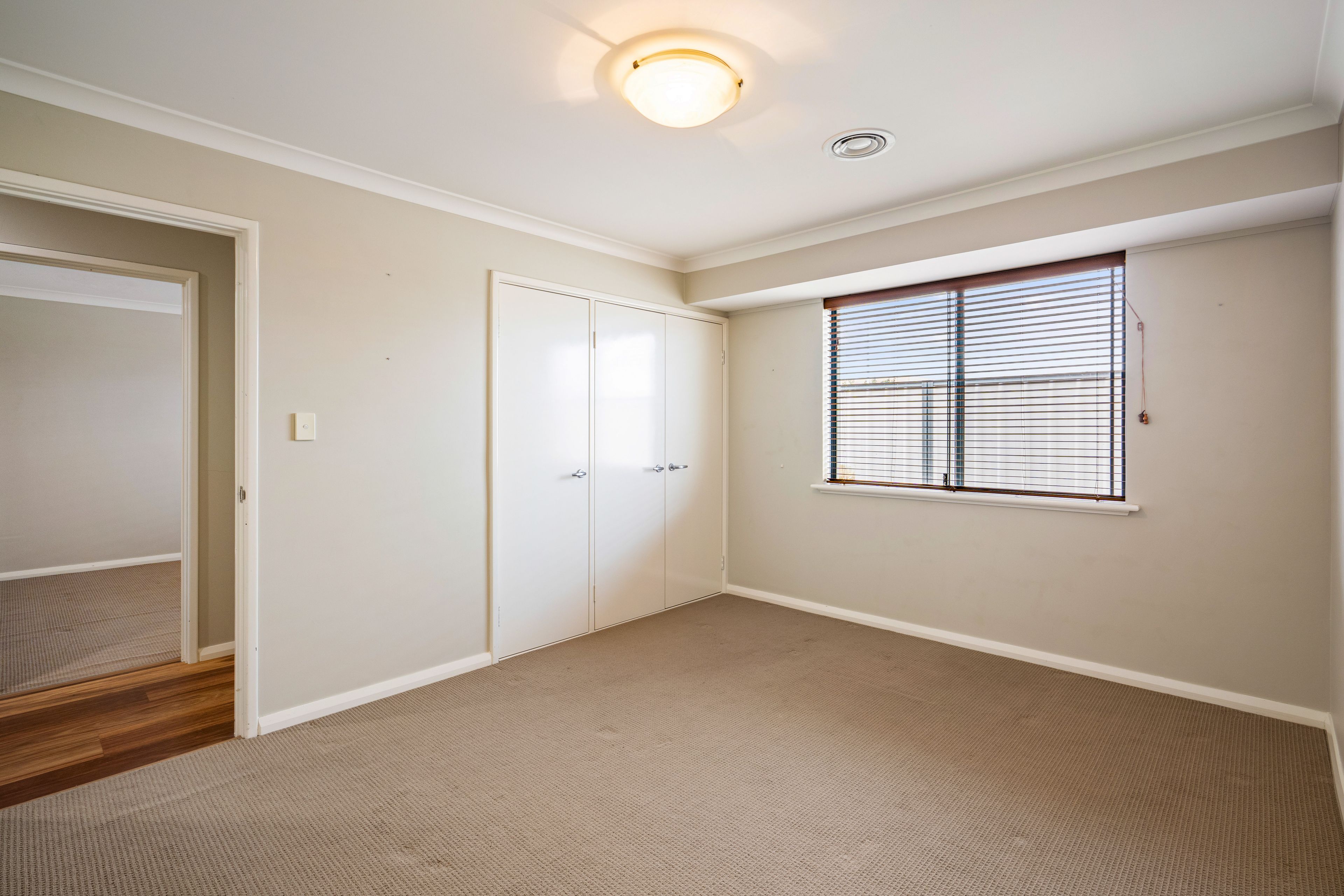 2/90 Seymour Street — photo 12 of 20