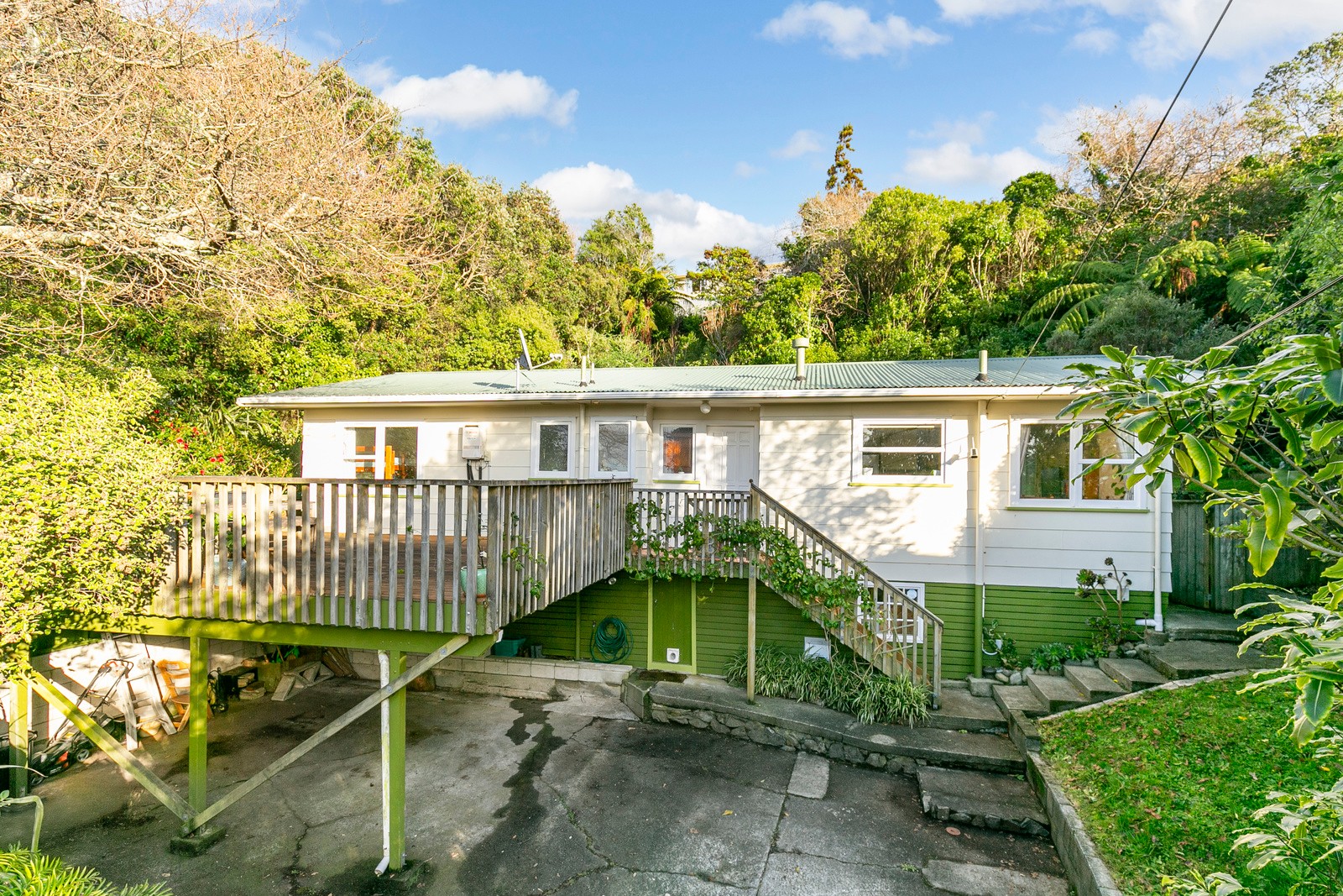21 Alwyn Place, Newlands, Wellington City