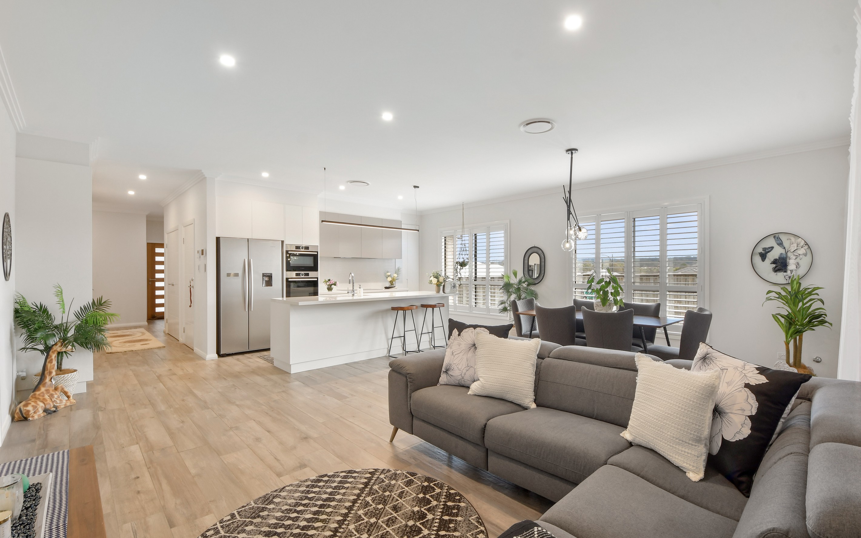 11 Gaudry Street, The Oaks, NSW 2570