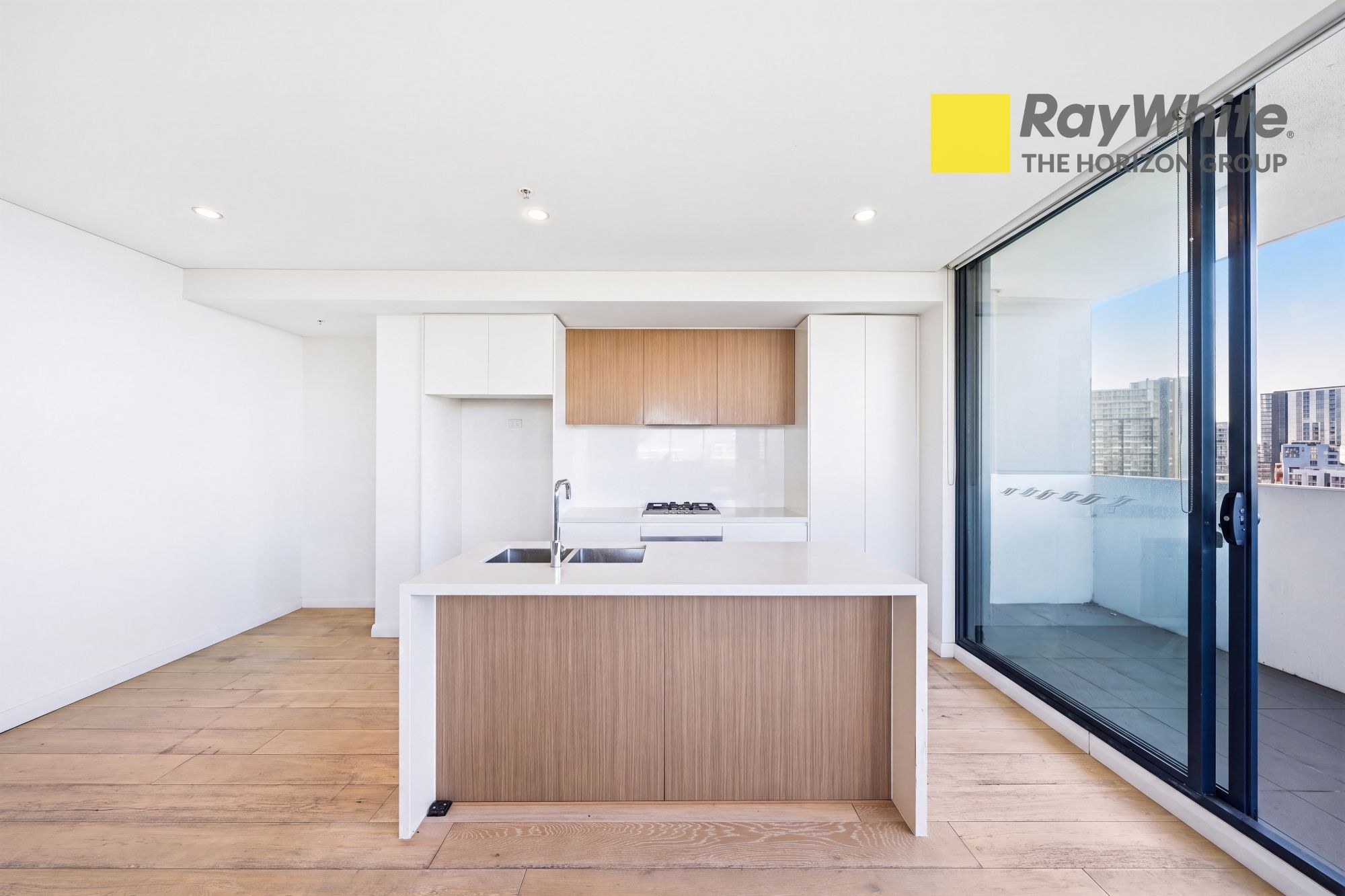 1007/10 Gertrude Street — photo 10 of 25
