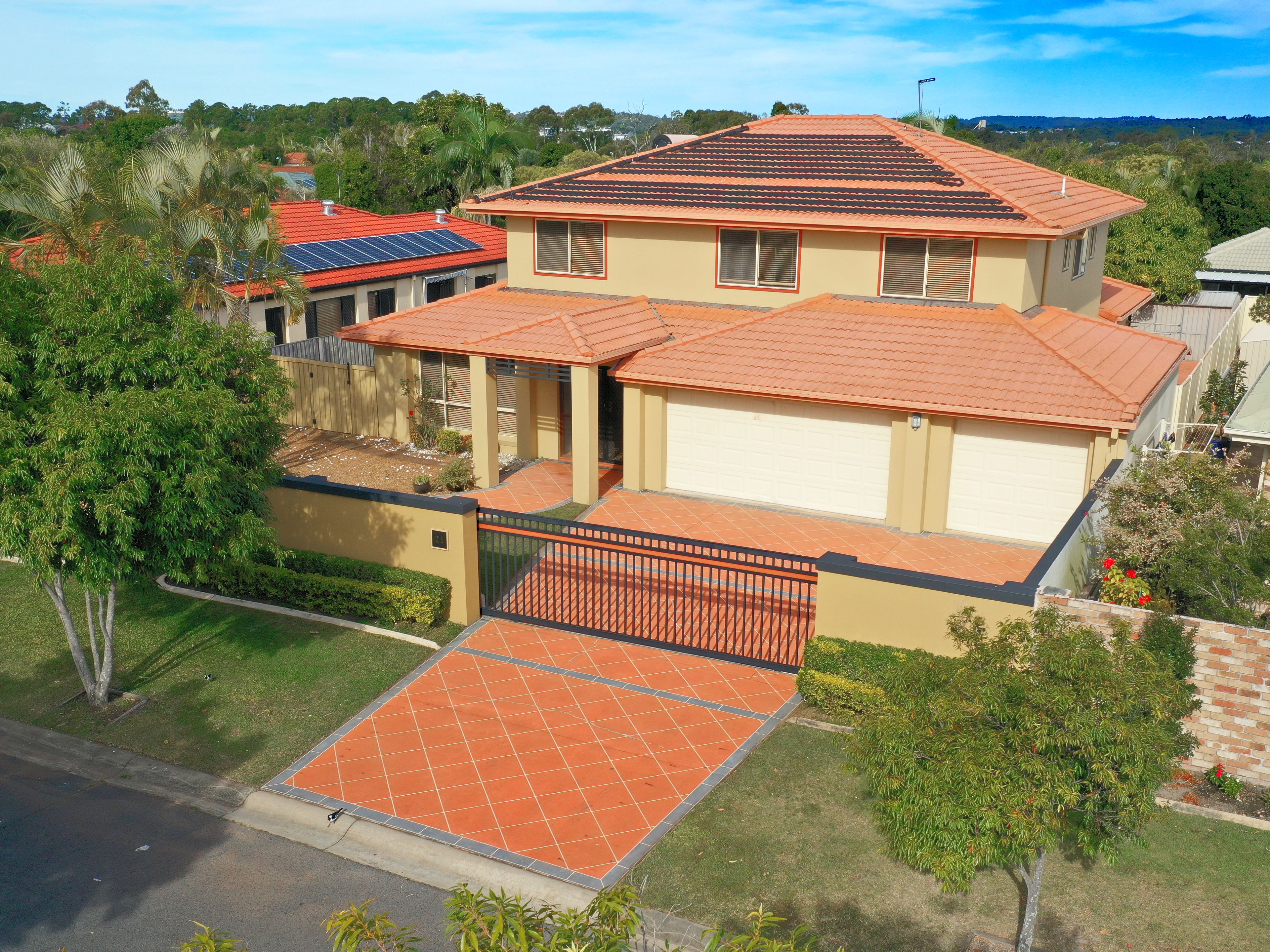21 Olympus Drive, Robina QLD 4226