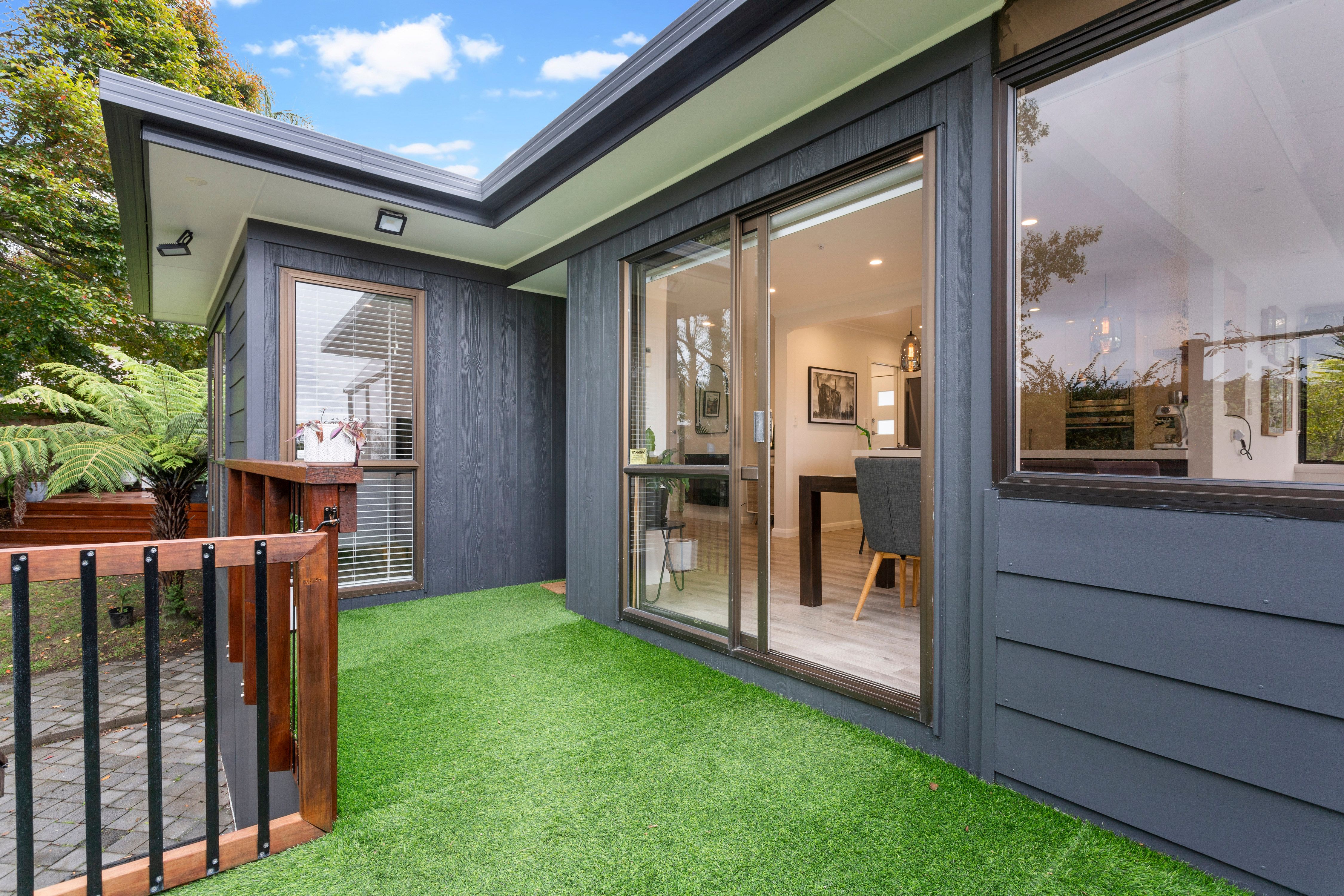 18 Coey Place, Glen Eden, Waitakere City