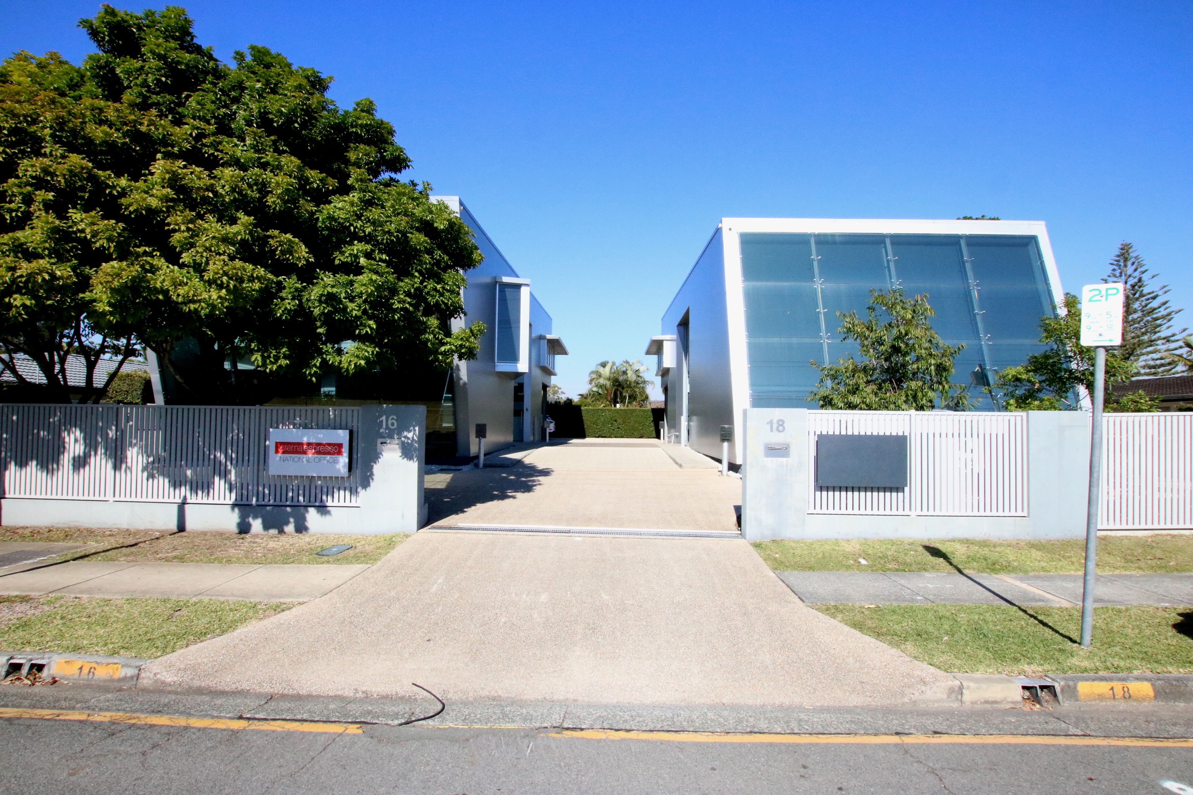 18 Ashmore Road, Bundall, QLD 4217