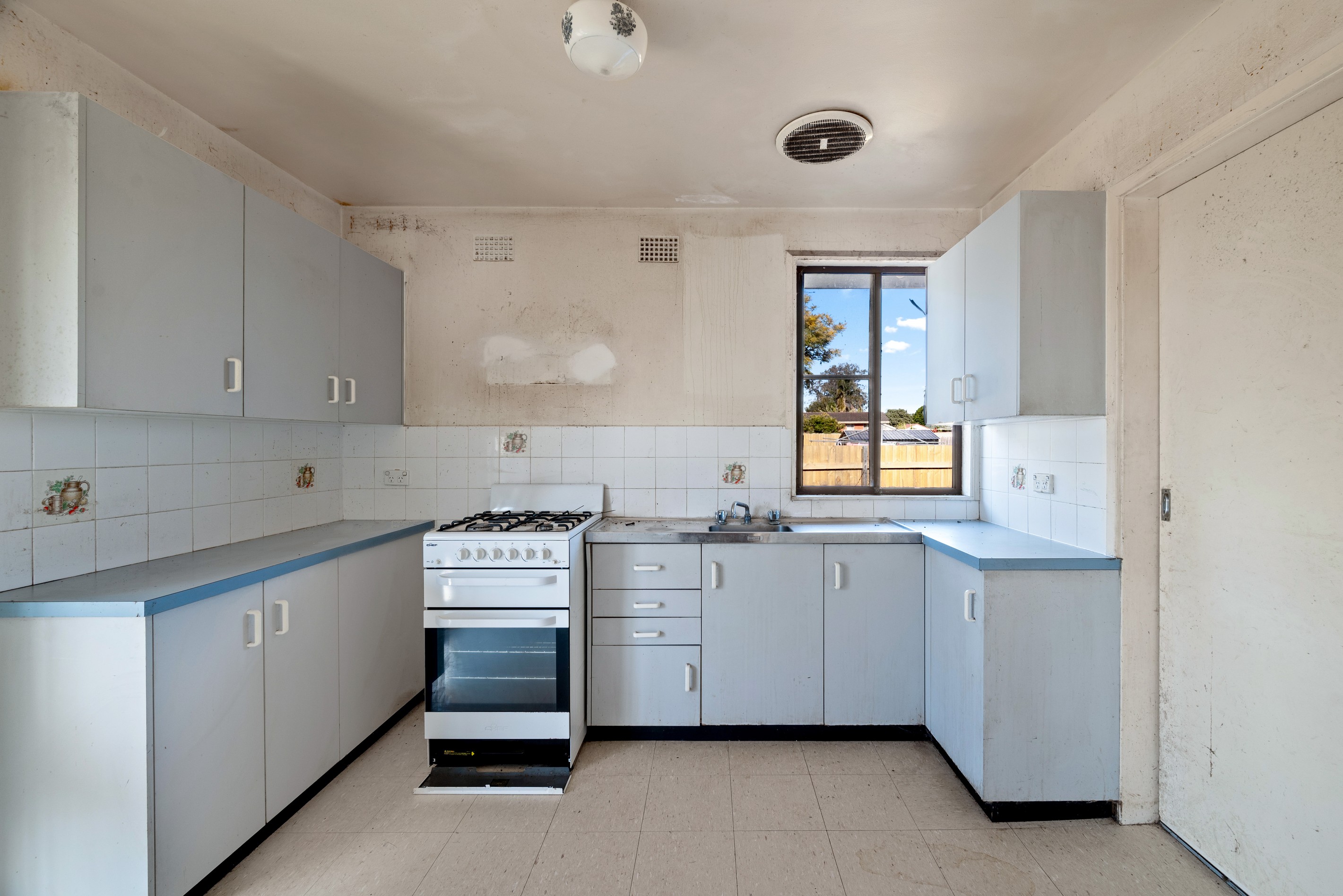 6 Atkinson Place, Airds, NSW 2560