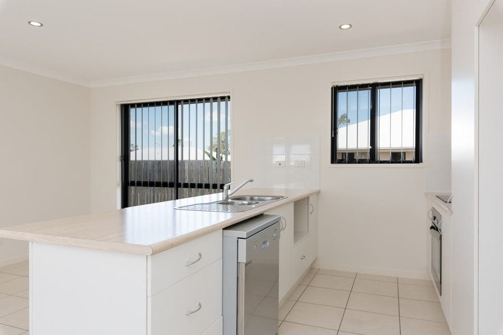 35 Benjamin Drive, Gracemere, QLD 4702
