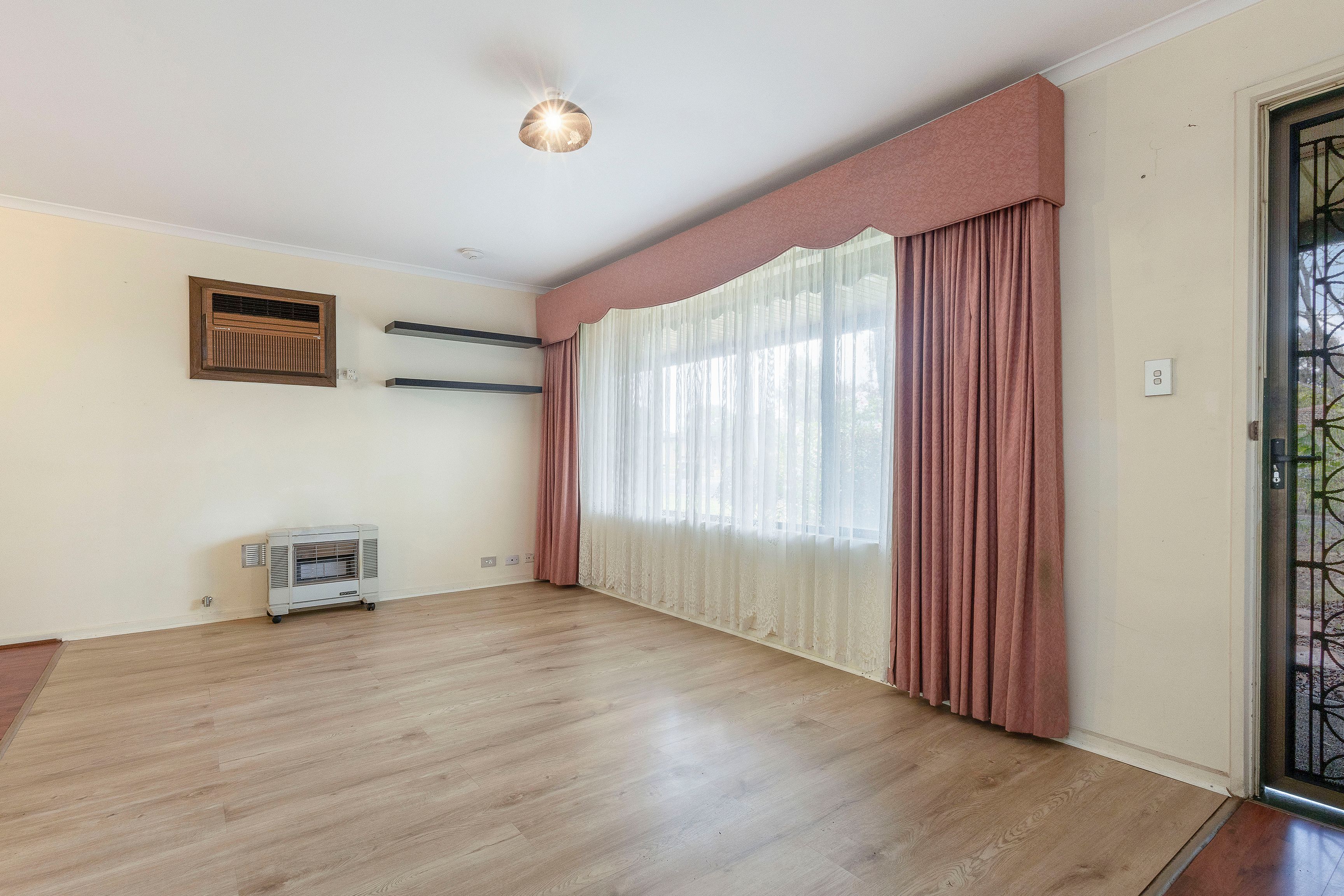 19 Saywell Crescent, Salisbury North, SA 5108