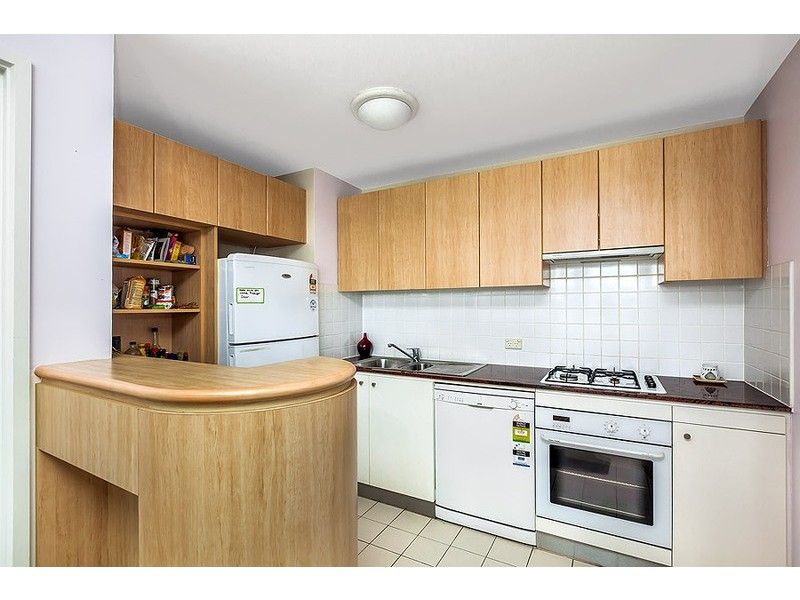9*/27 Bennelong Parkway, Wentworth Point, NSW 2127