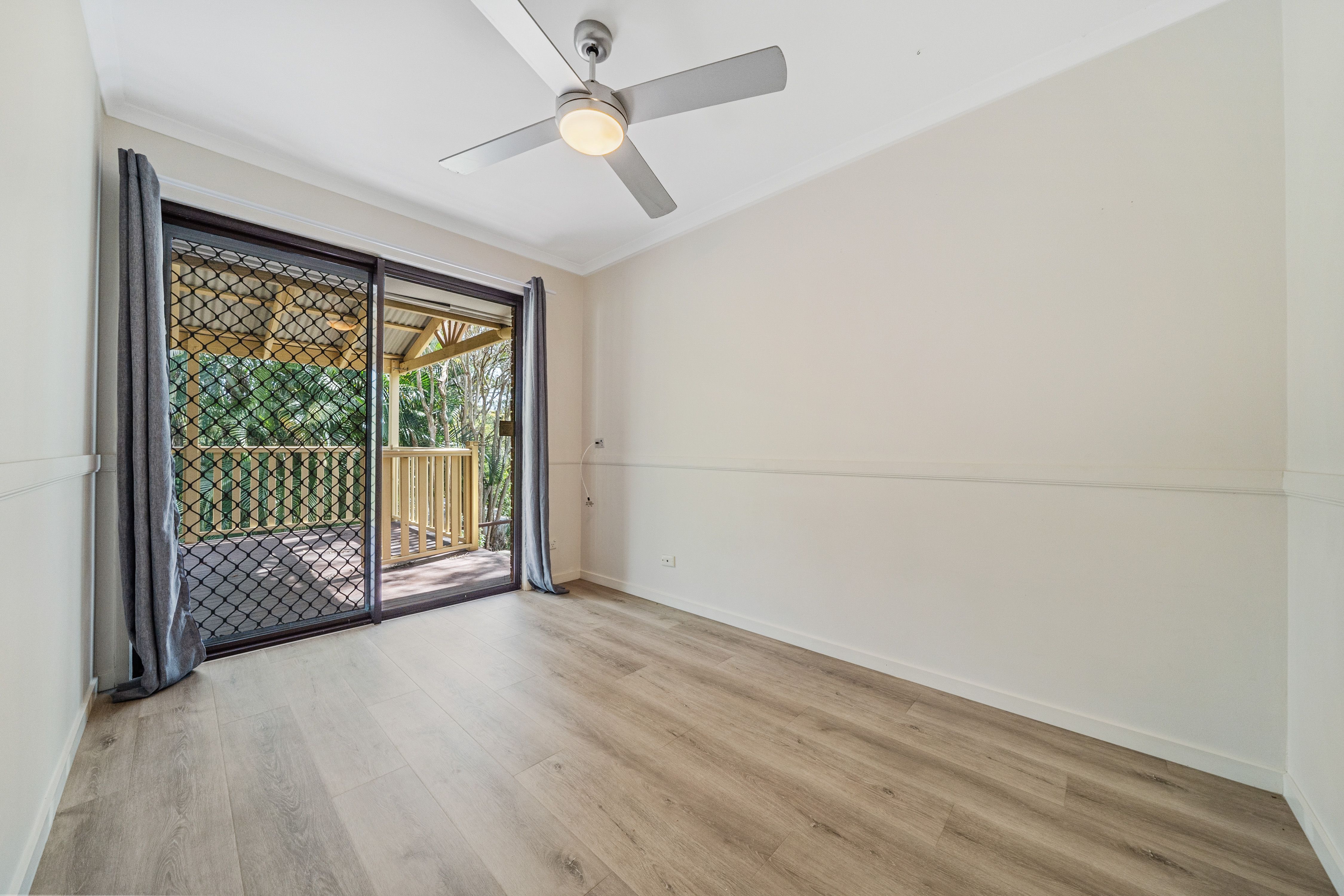 23 Truman Crescent — photo 13 of 20
