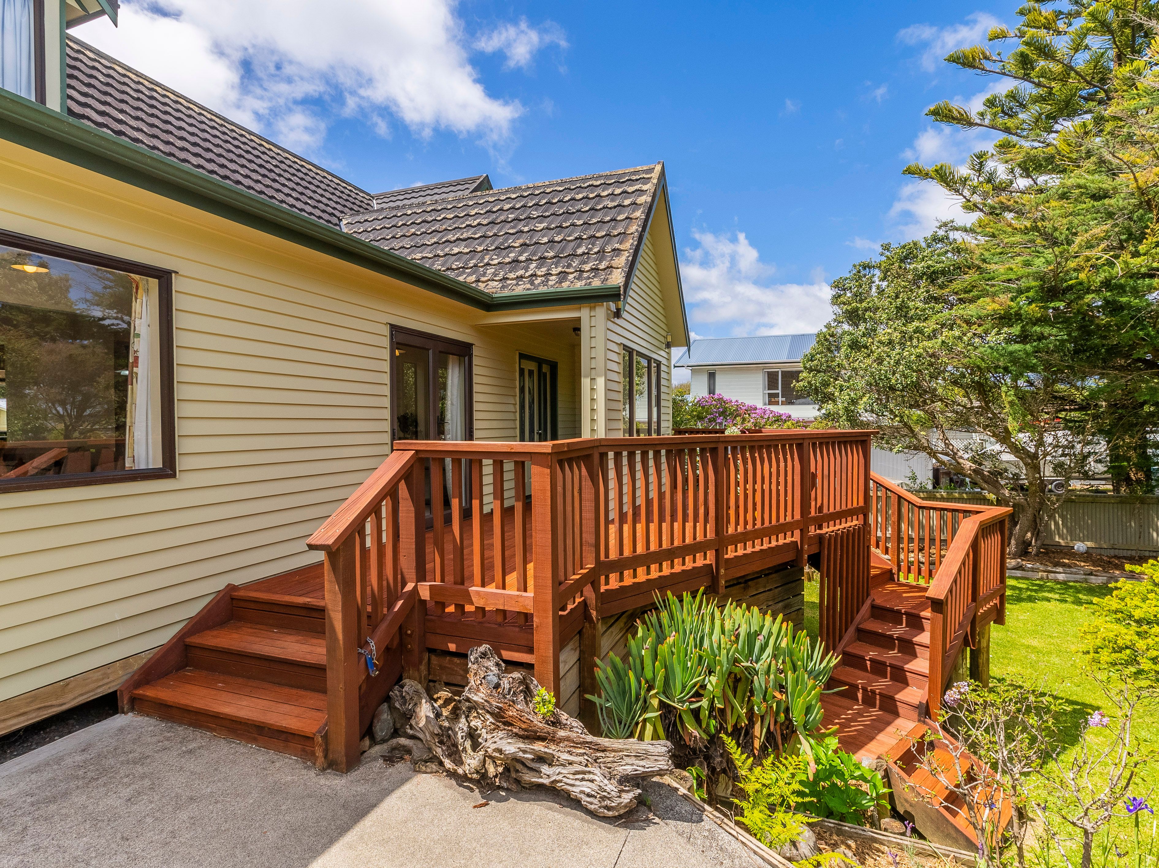 17 Ngapotiki Street, Paraparaumu Beach, Kapiti Coast District