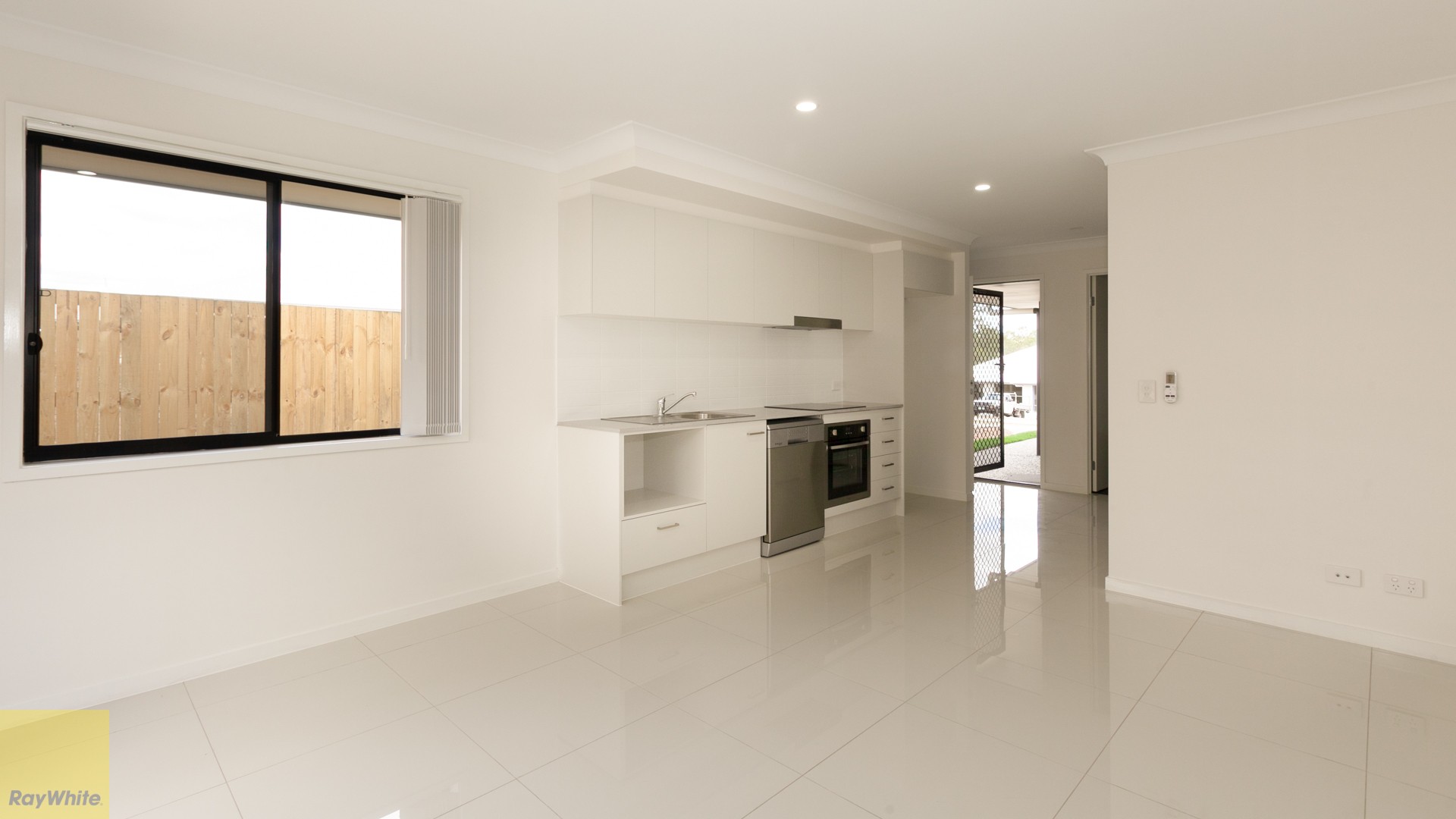 2/19 Larter Street, Brassall, QLD 4305
