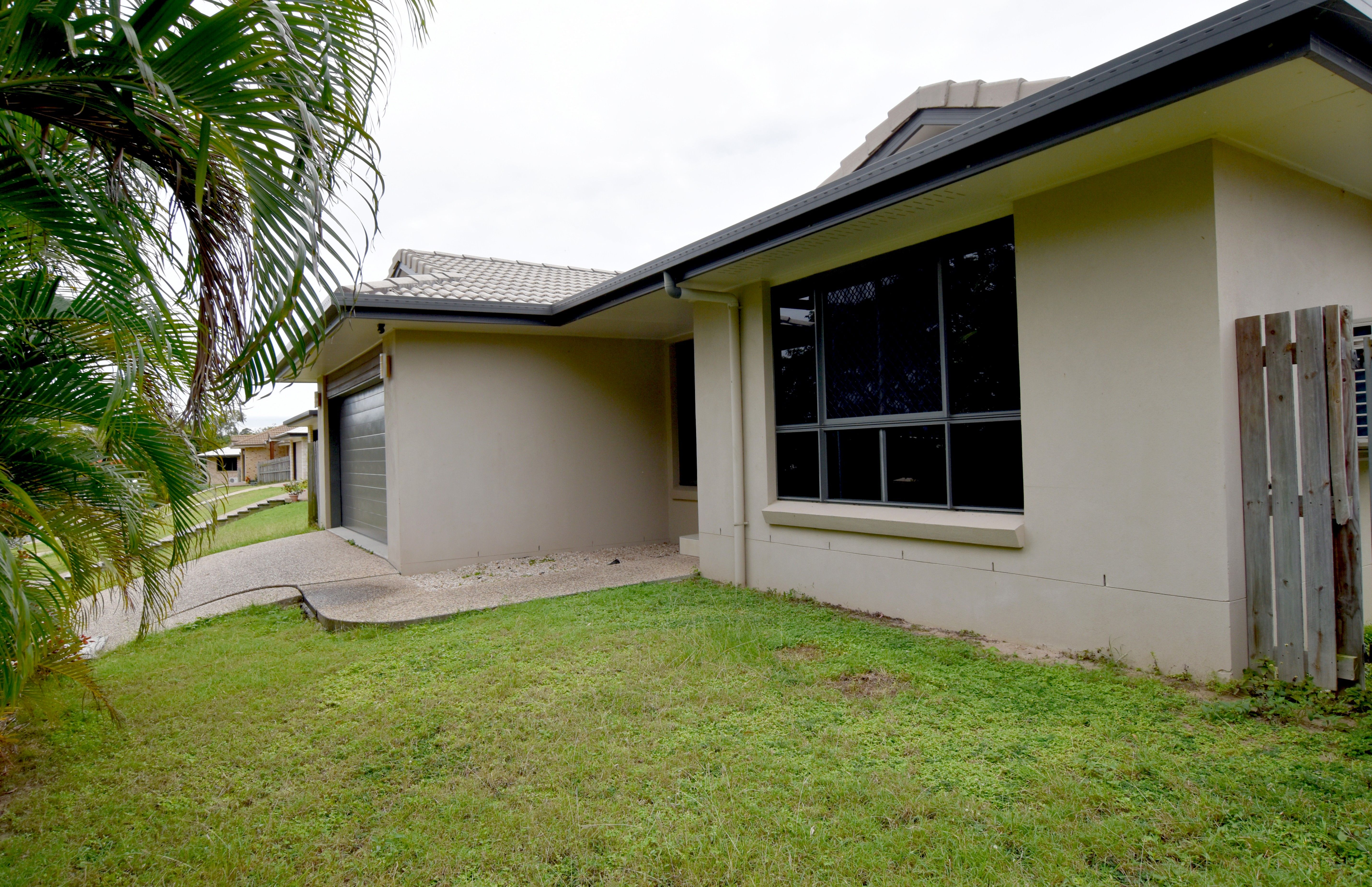 9 Larcom Rise, West Gladstone, QLD 4680