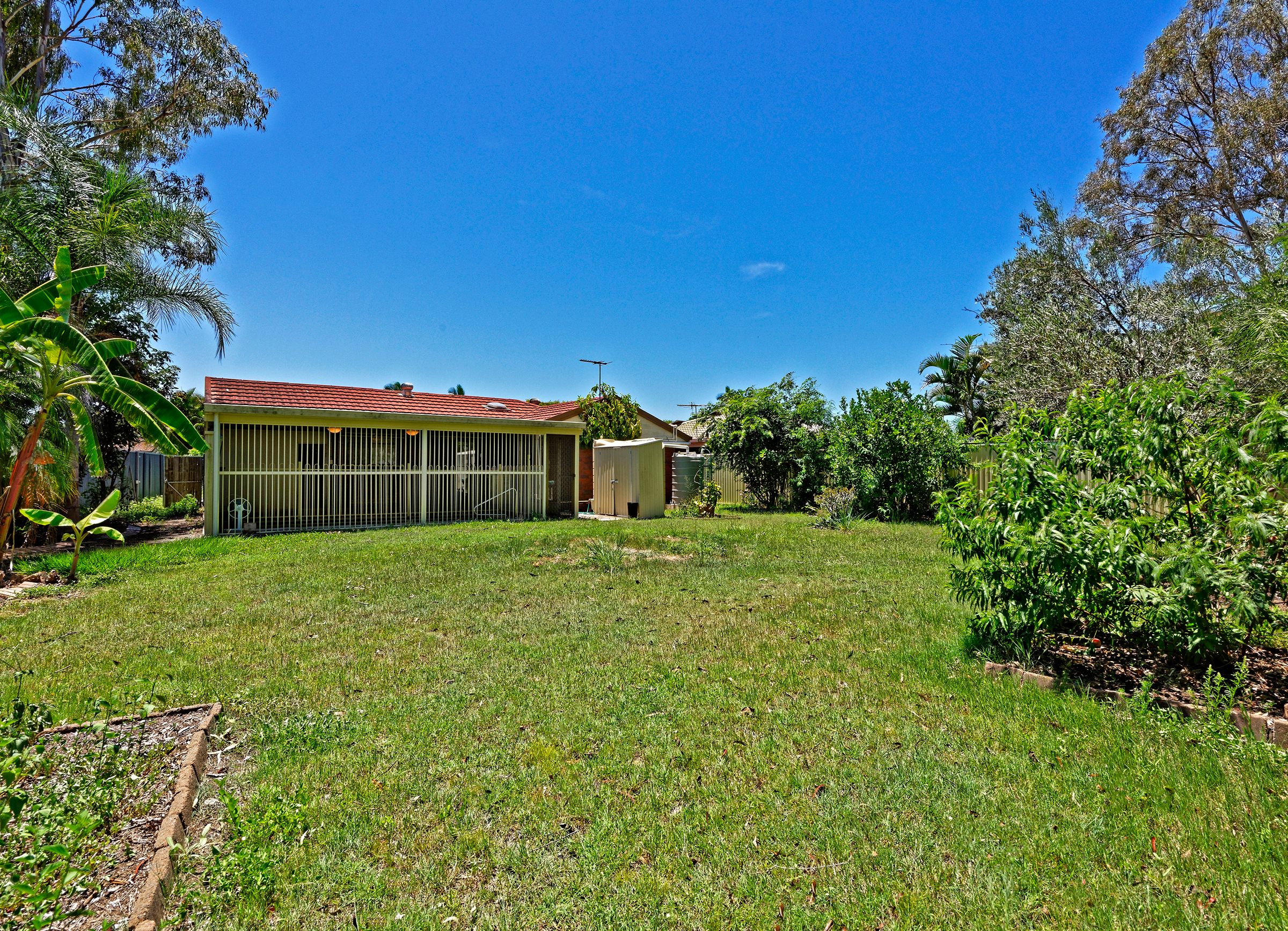 4 Lexington Court, Kippa-Ring, QLD 4021