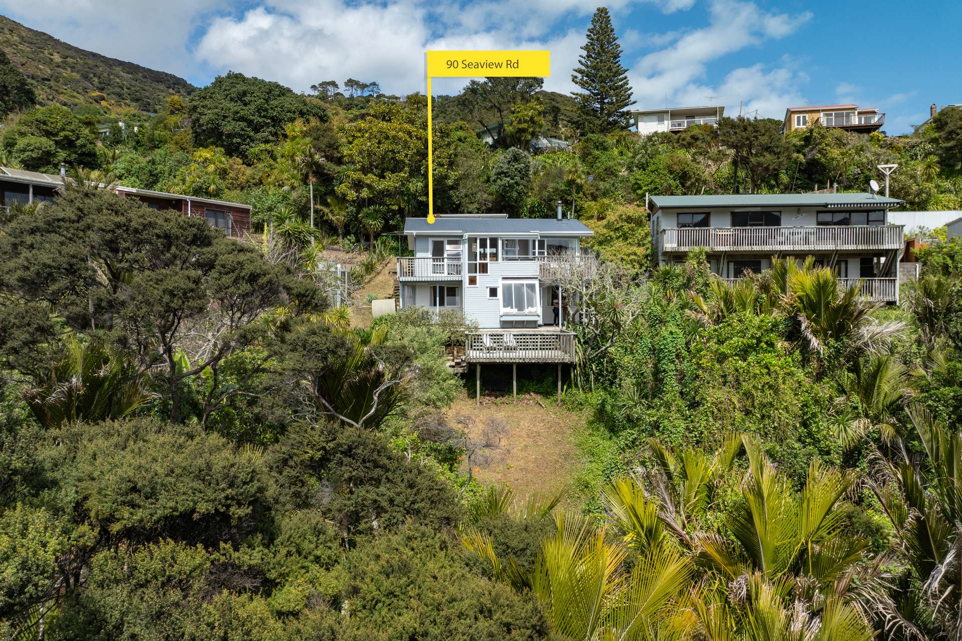 90 Seaview Road photo 28