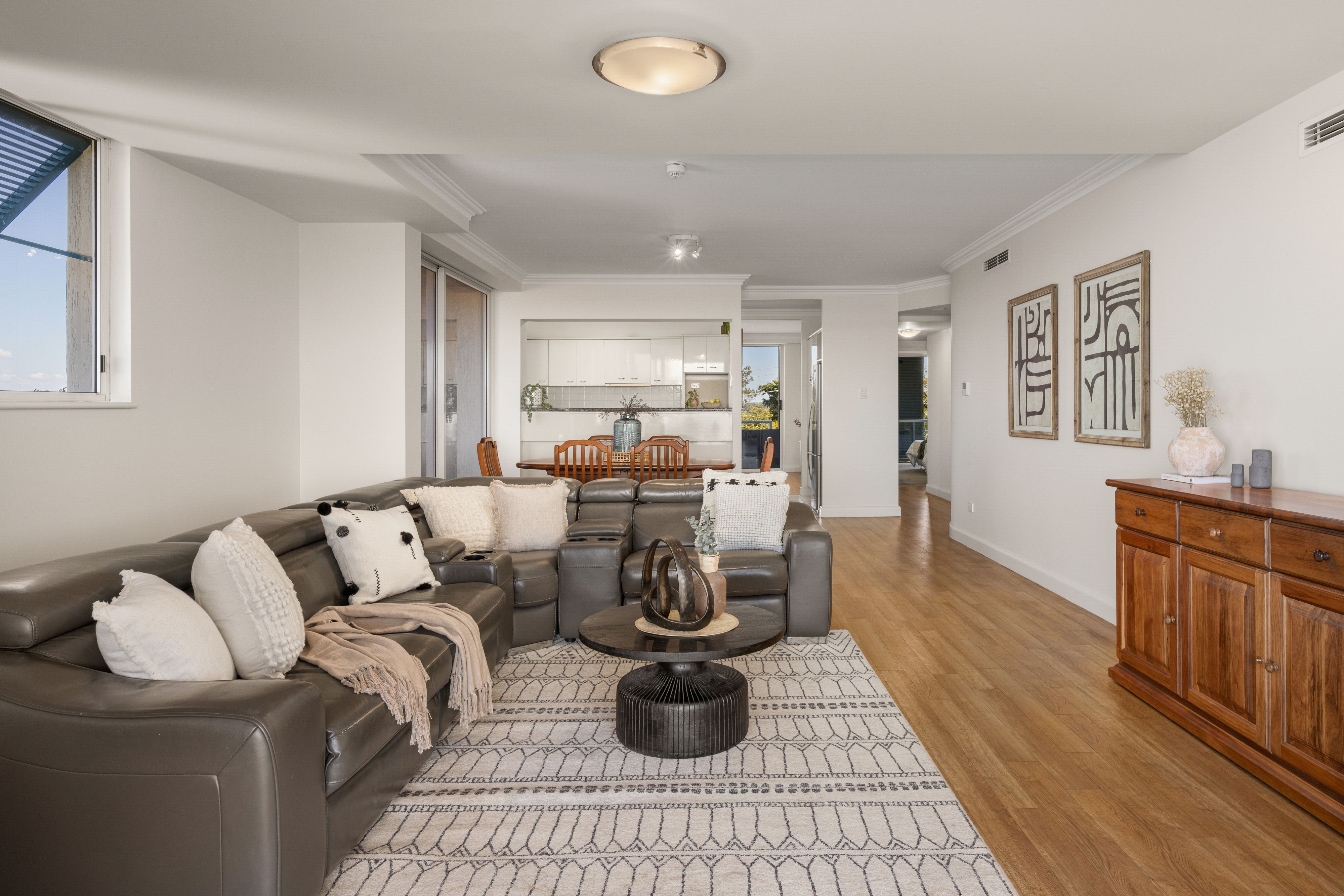 313/190 Swann Road — photo 5 of 16