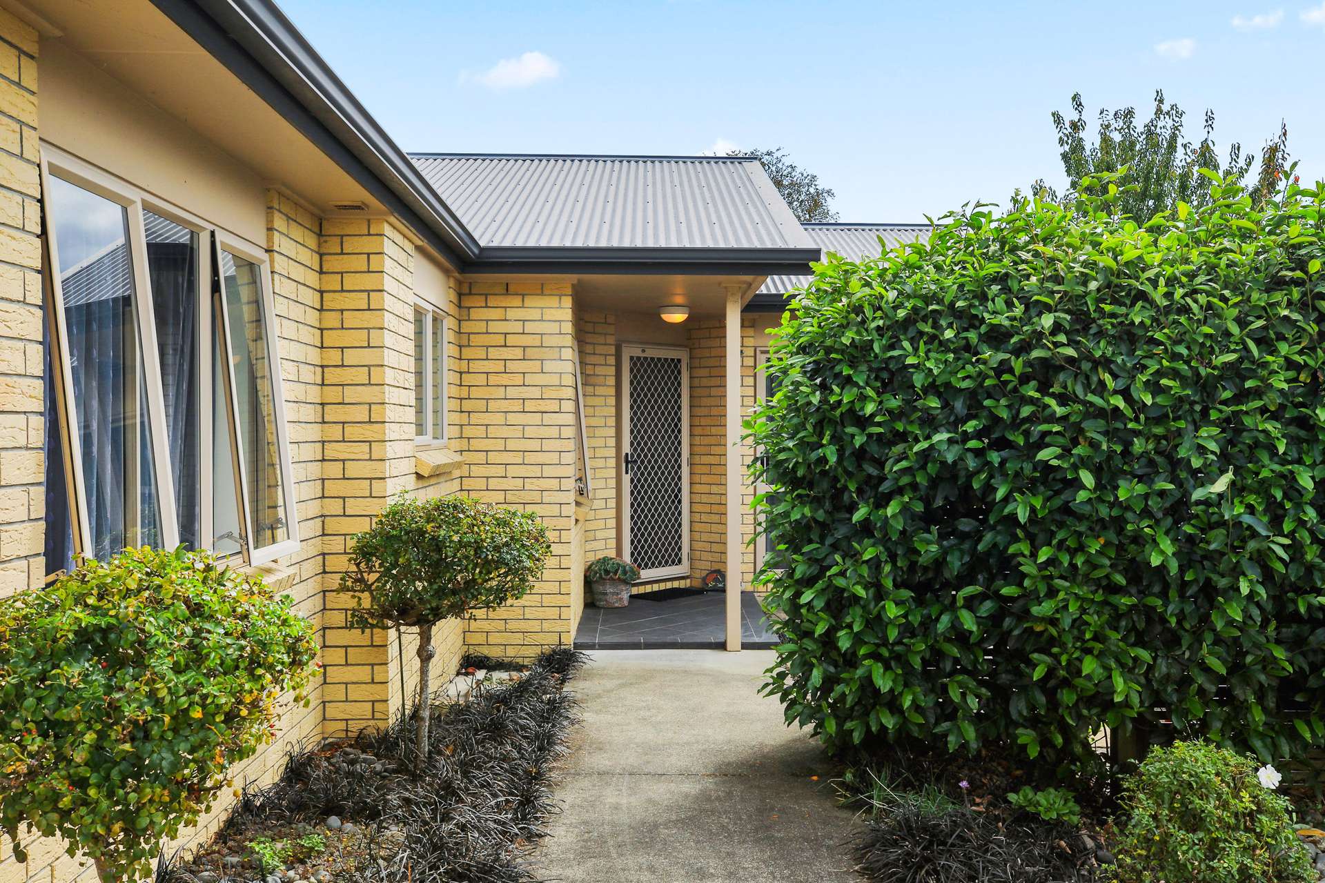 1585 Te Rahu Road photo 2