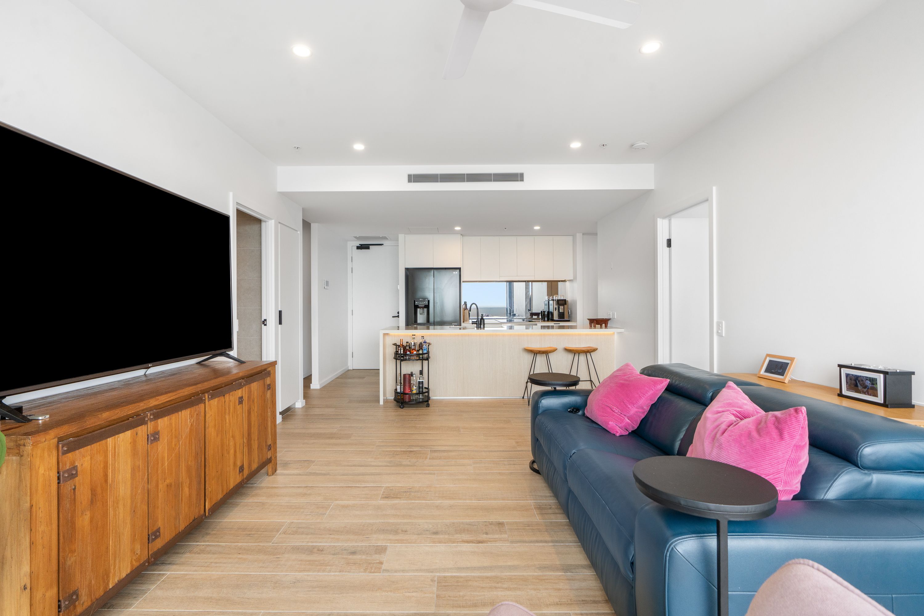 901/2 Mawarra Street — photo 8 of 19