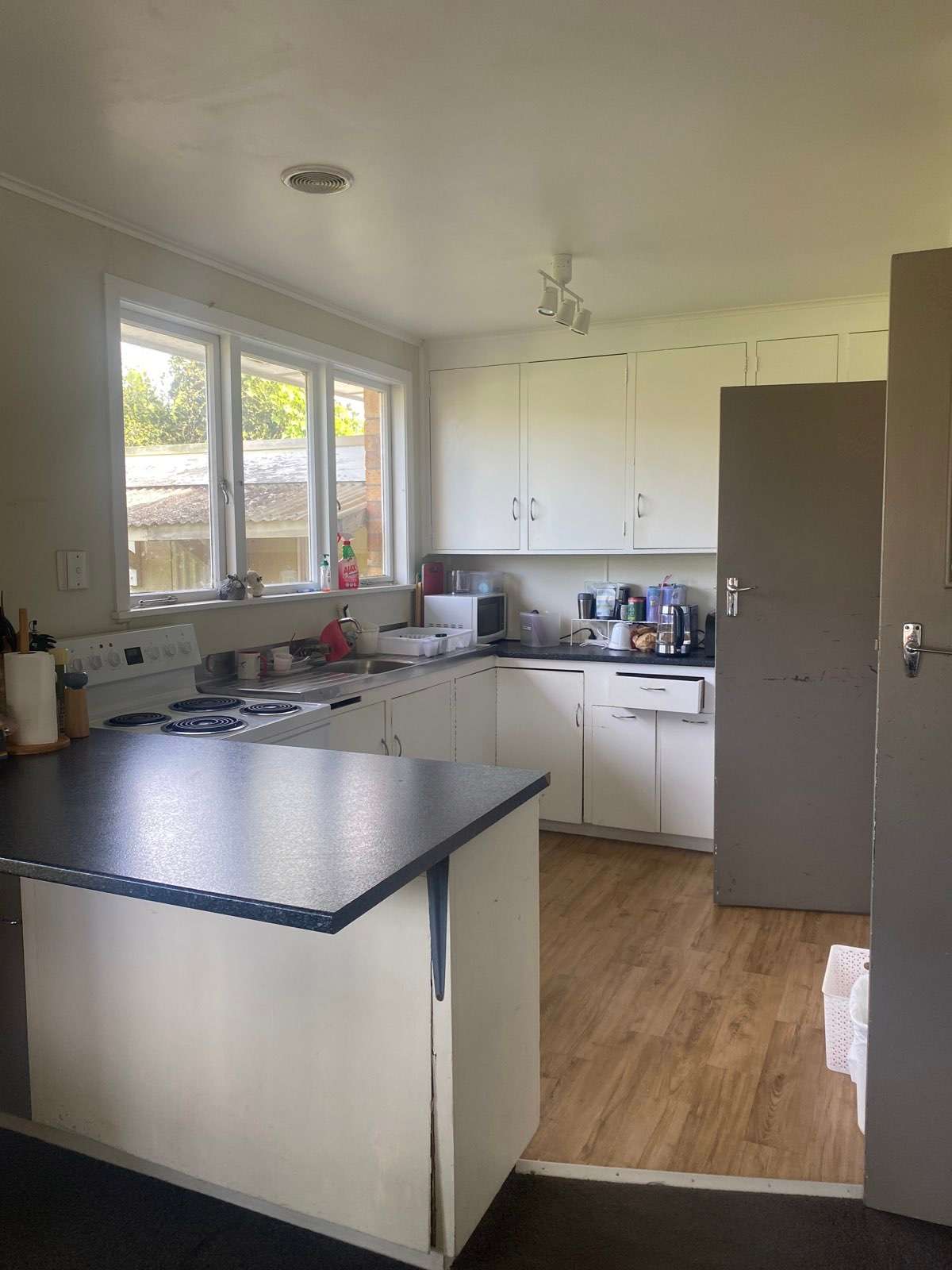 42 Liston Crescent photo 1