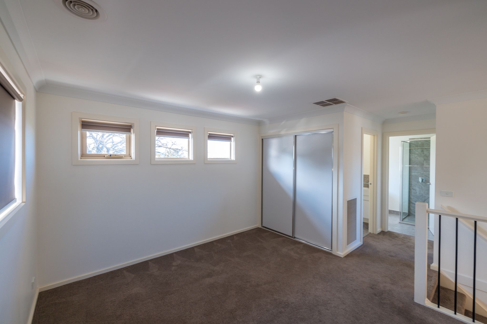 2/62 Scoresby Road — photo 8 of 14
