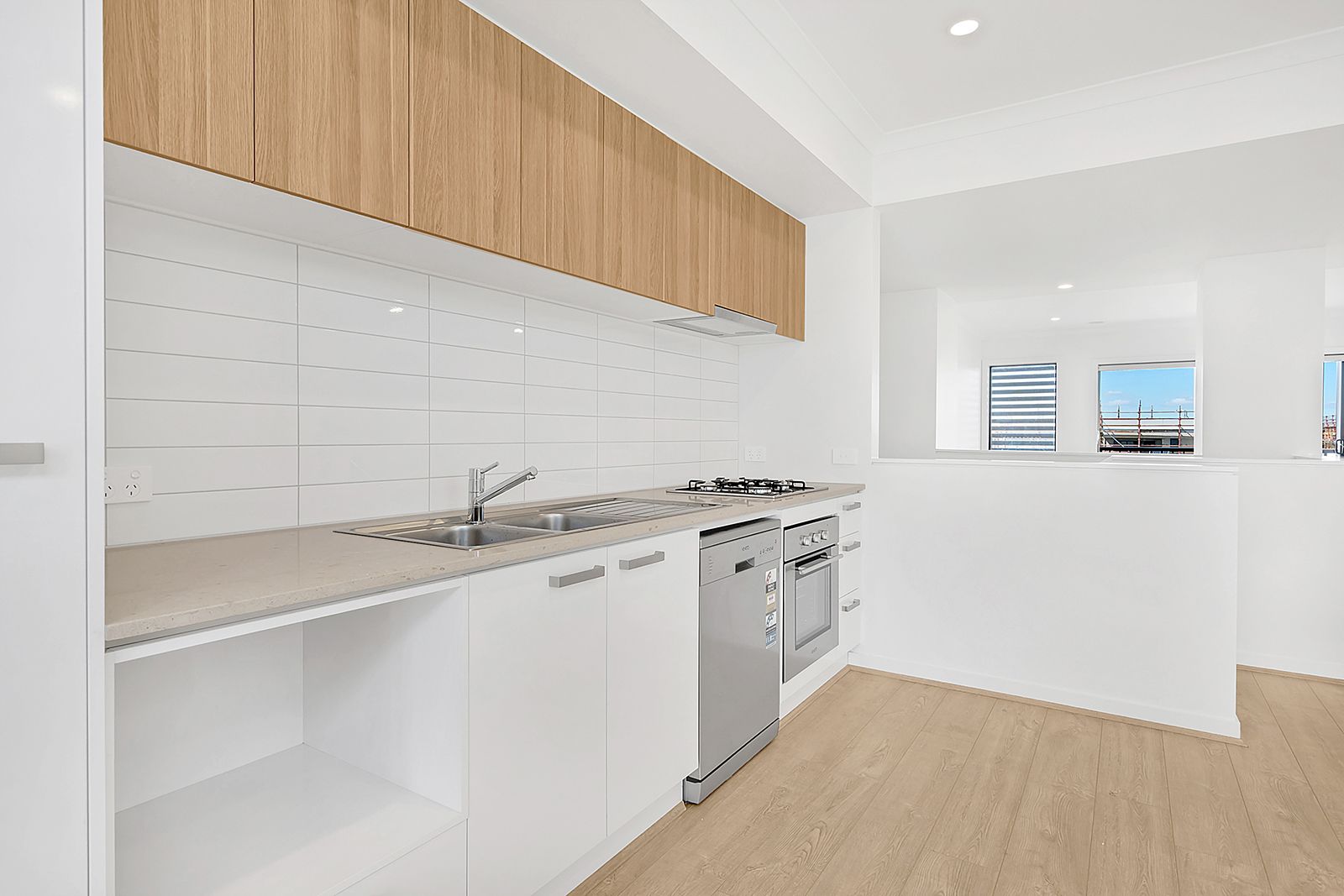 15 Lapis Walk, Craigieburn, VIC 3064