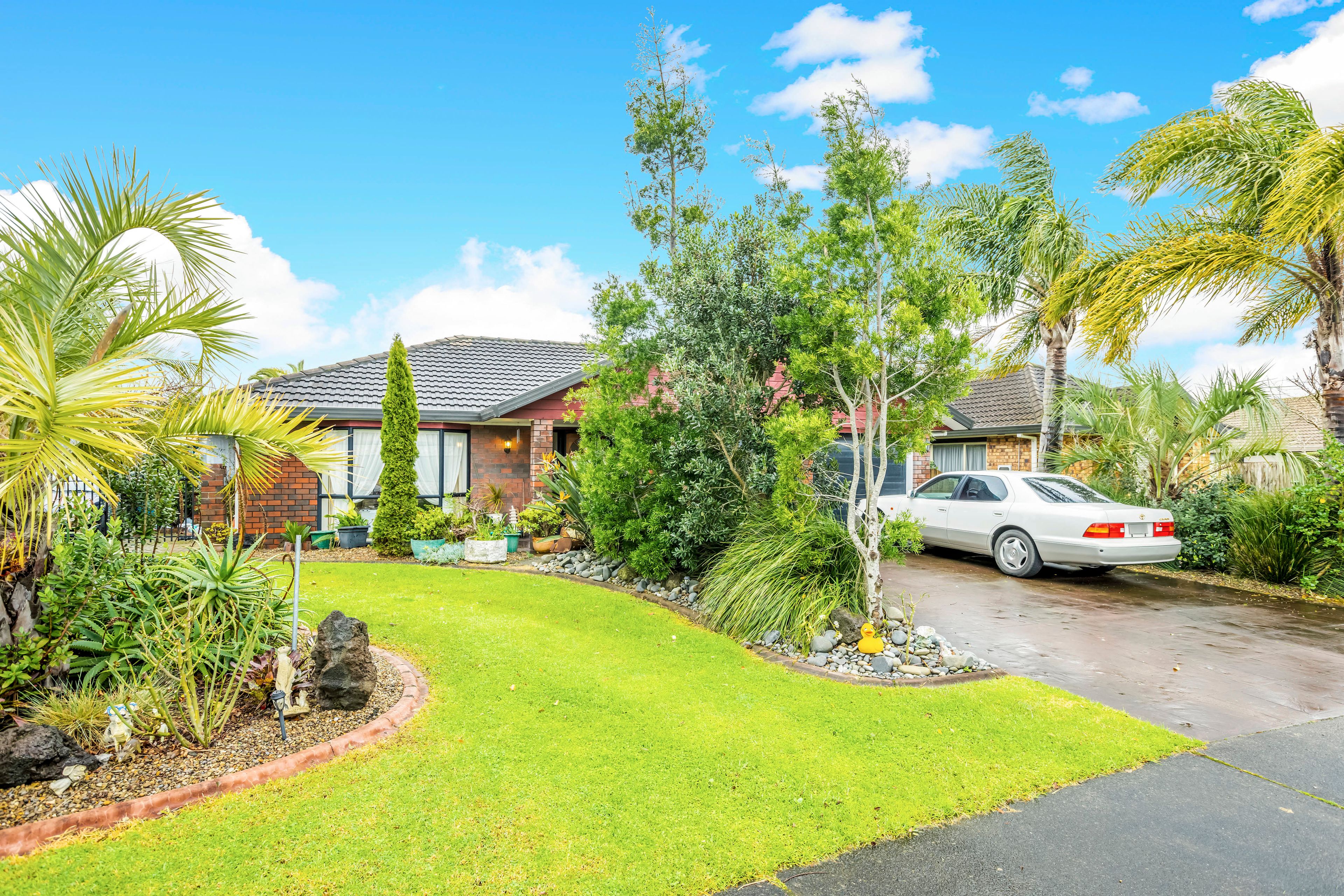 16 Trossach Place, Wattle Downs, Manukau City